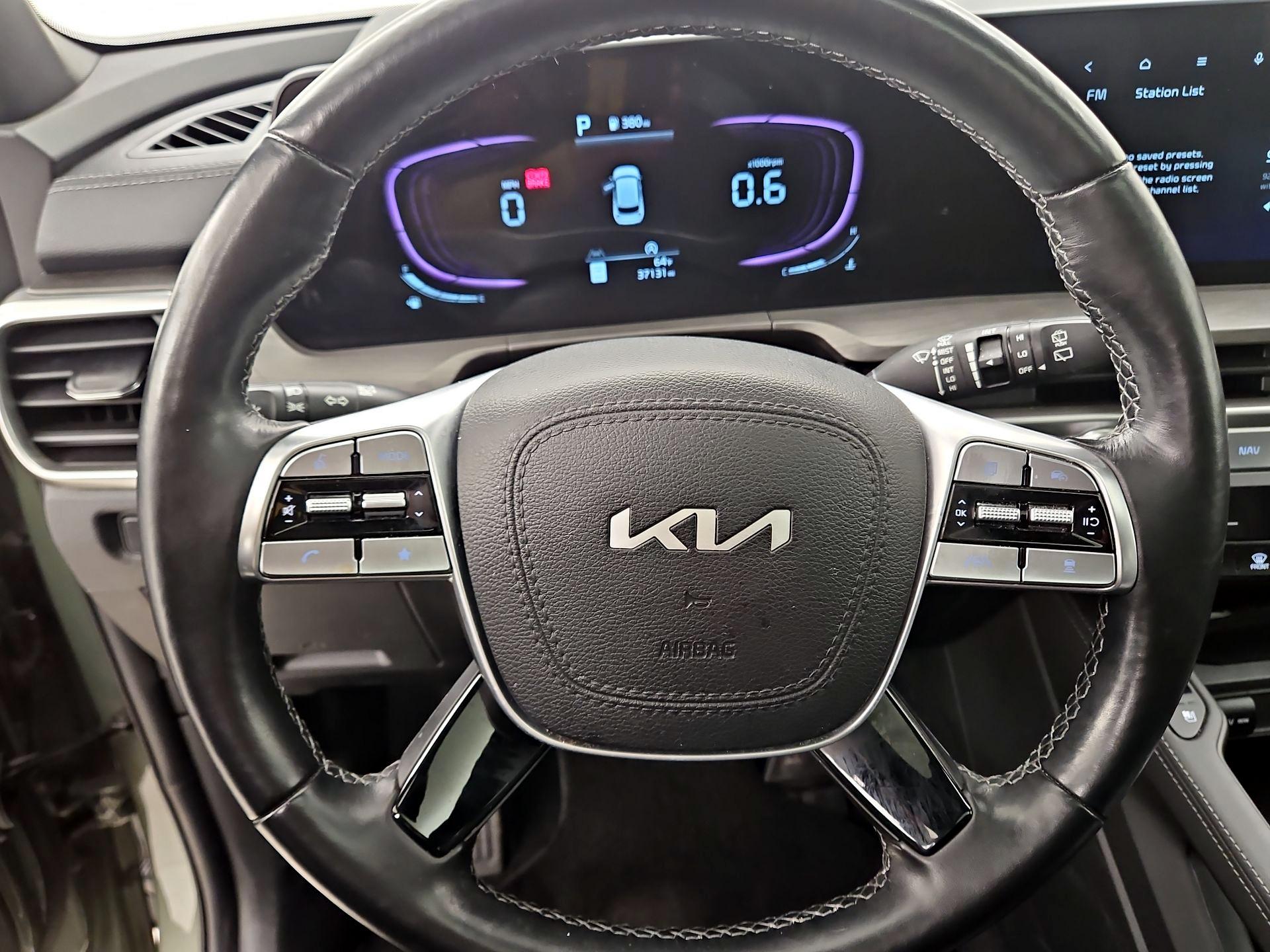 Thumbnail: 2023 Kia Telluride - 10