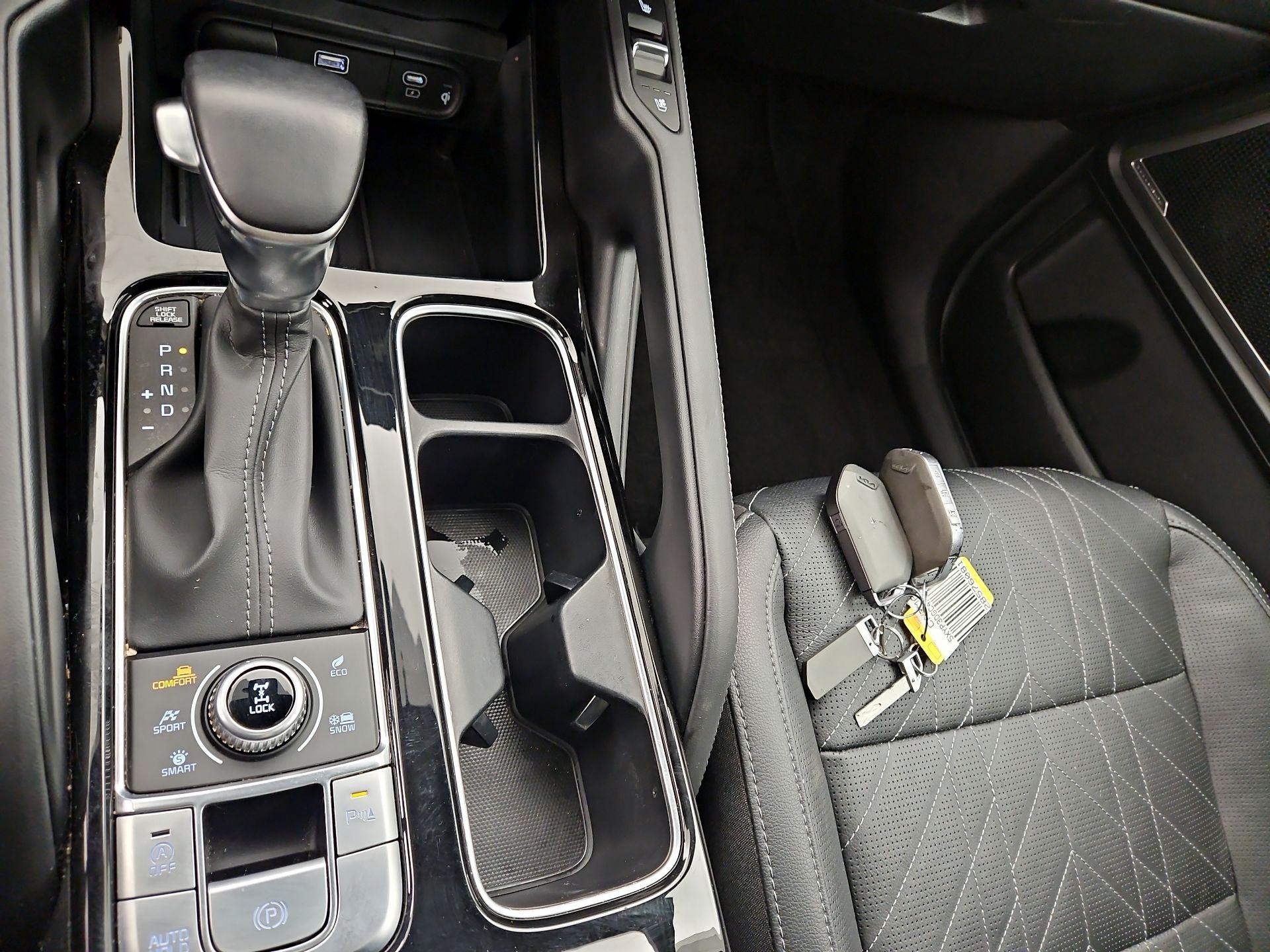 Thumbnail: 2023 Kia Telluride - 18