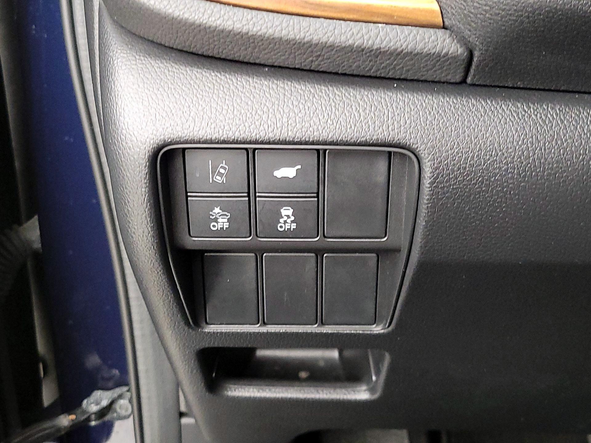 Thumbnail: 2018 Honda CR-V - 13