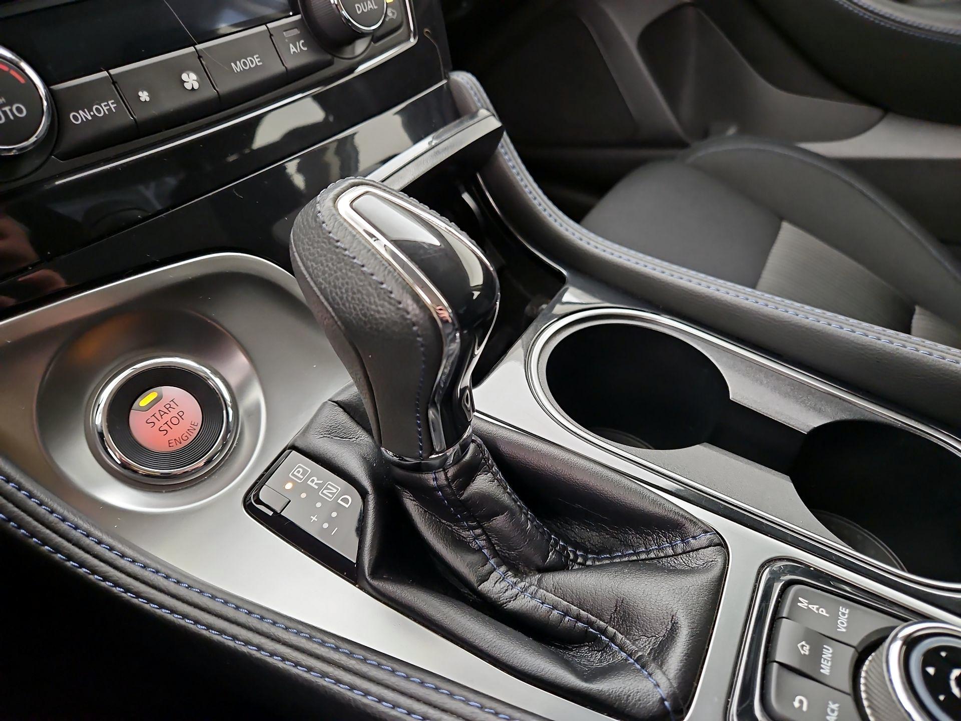 Thumbnail: 2017 Nissan Maxima - 18