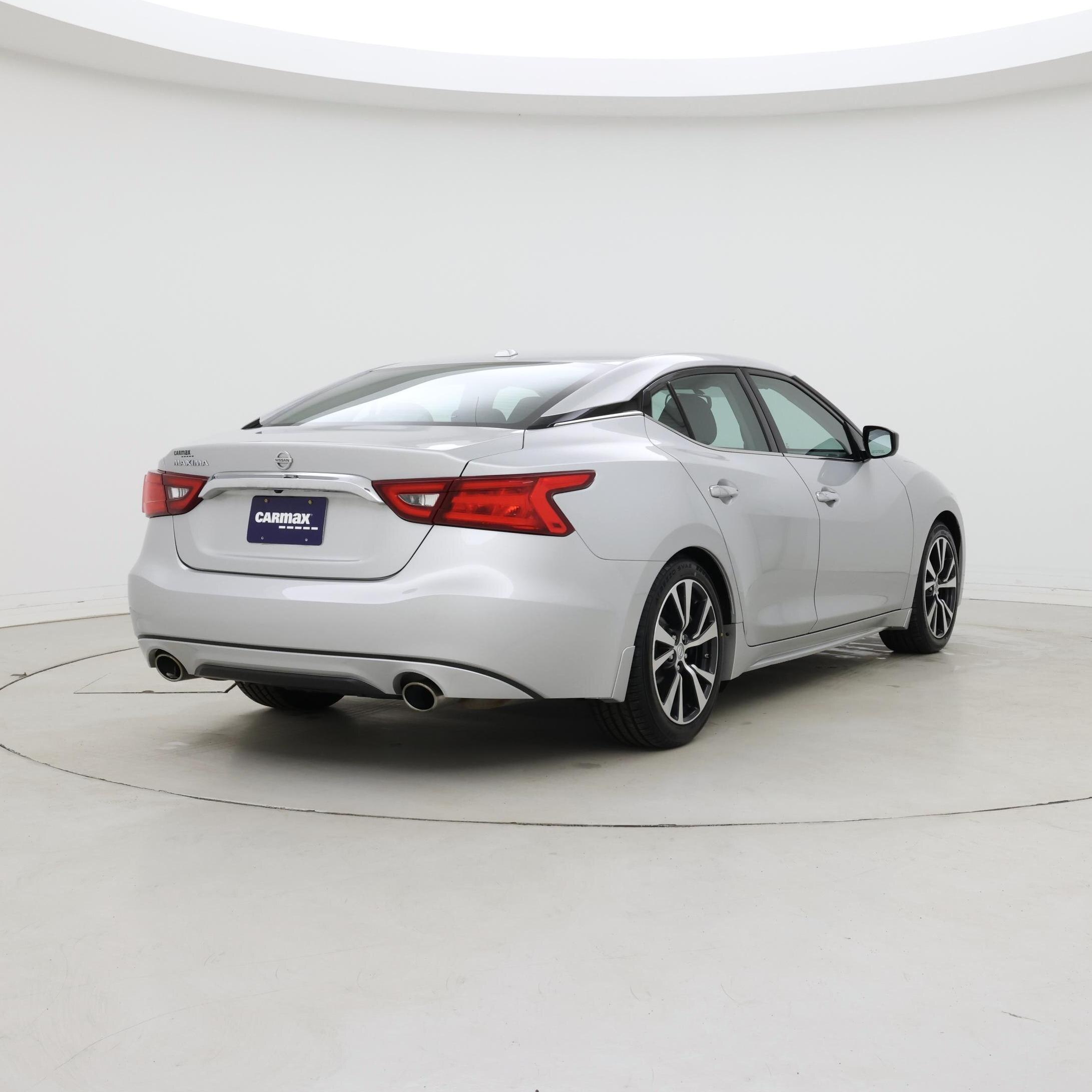 Thumbnail: 2017 Nissan Maxima - 8