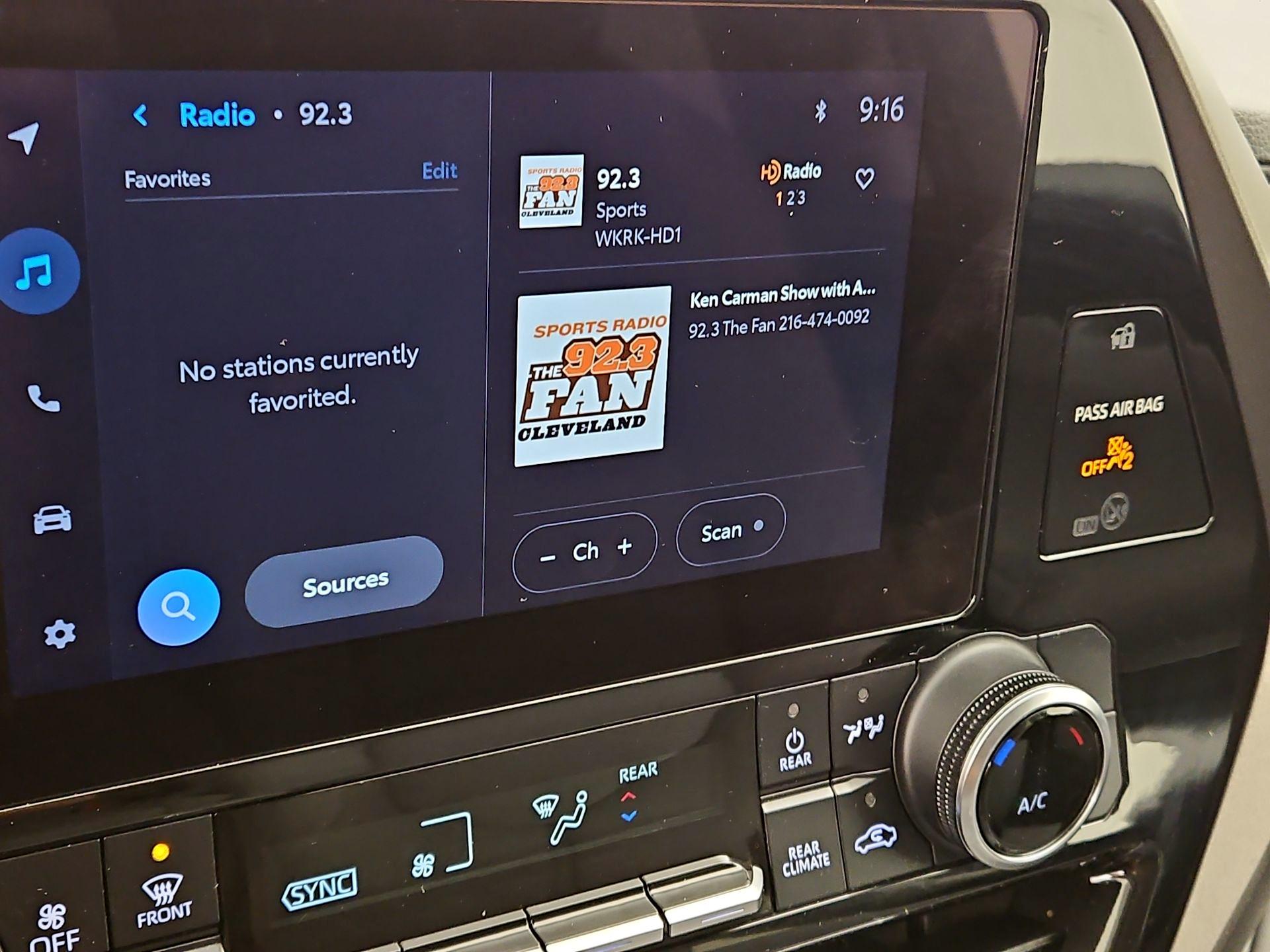 Thumbnail: 2023 Toyota Highlander - 15