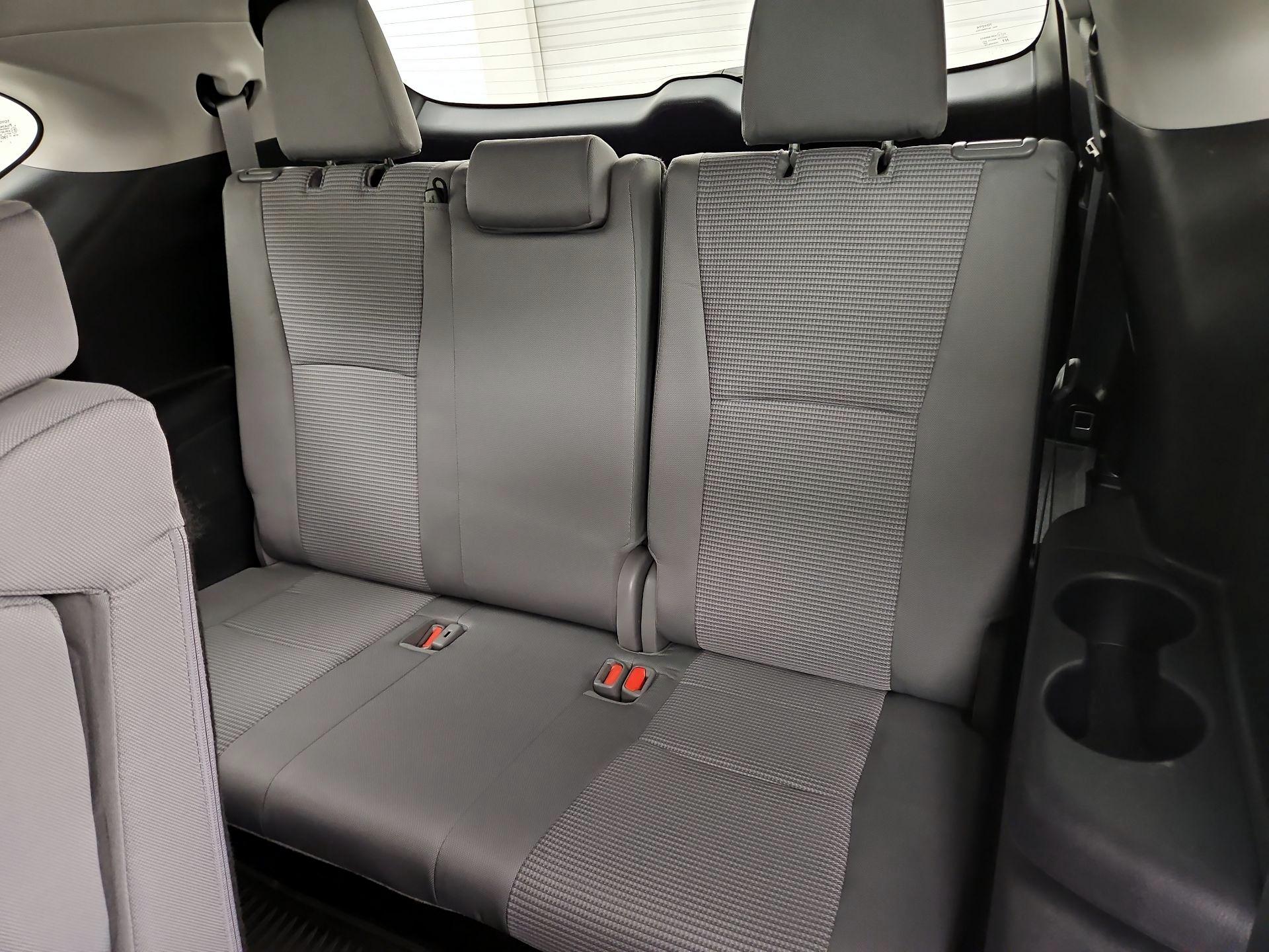 Thumbnail: 2023 Toyota Highlander - 20