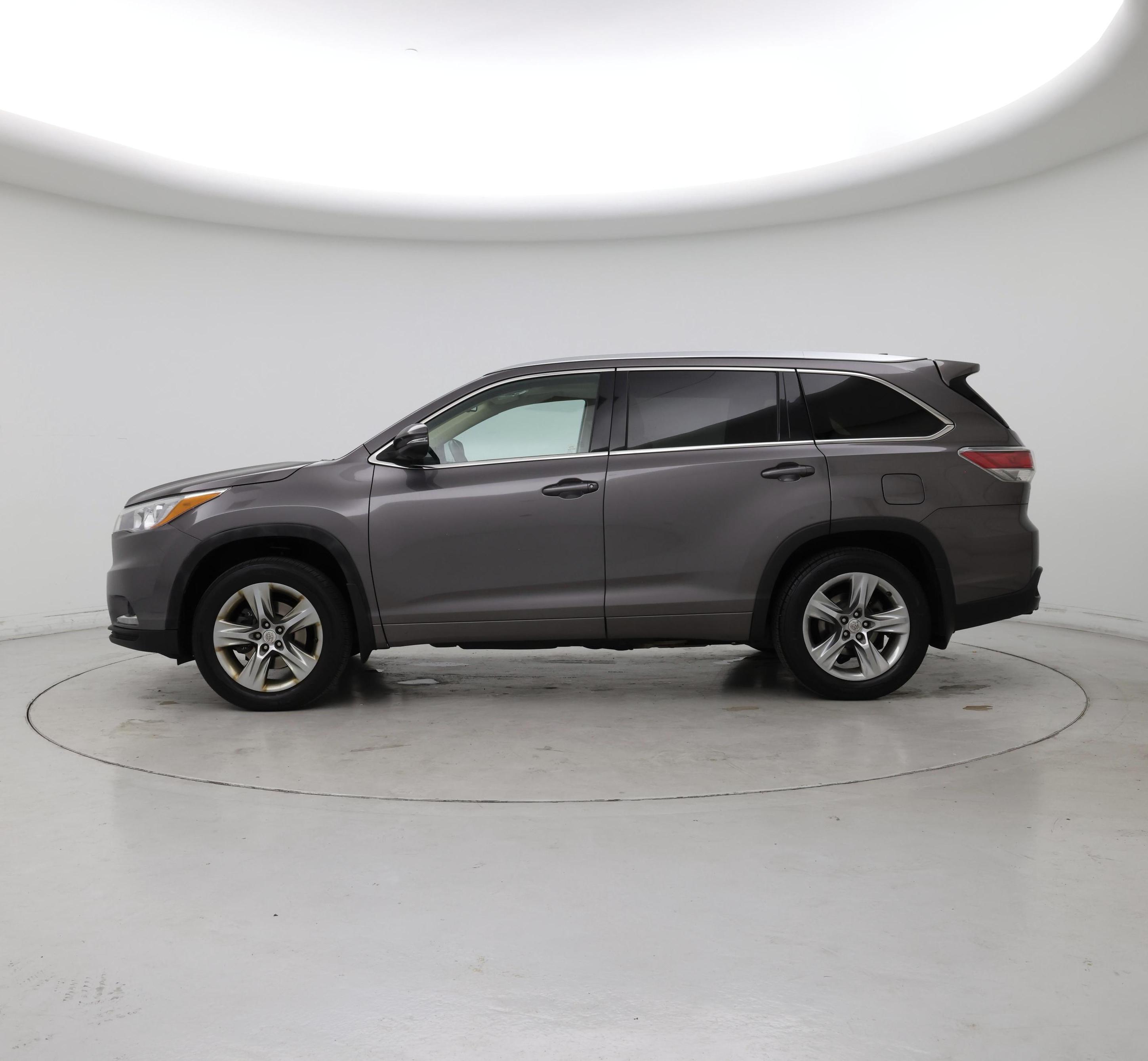 Thumbnail: 2015 Toyota Highlander - 3