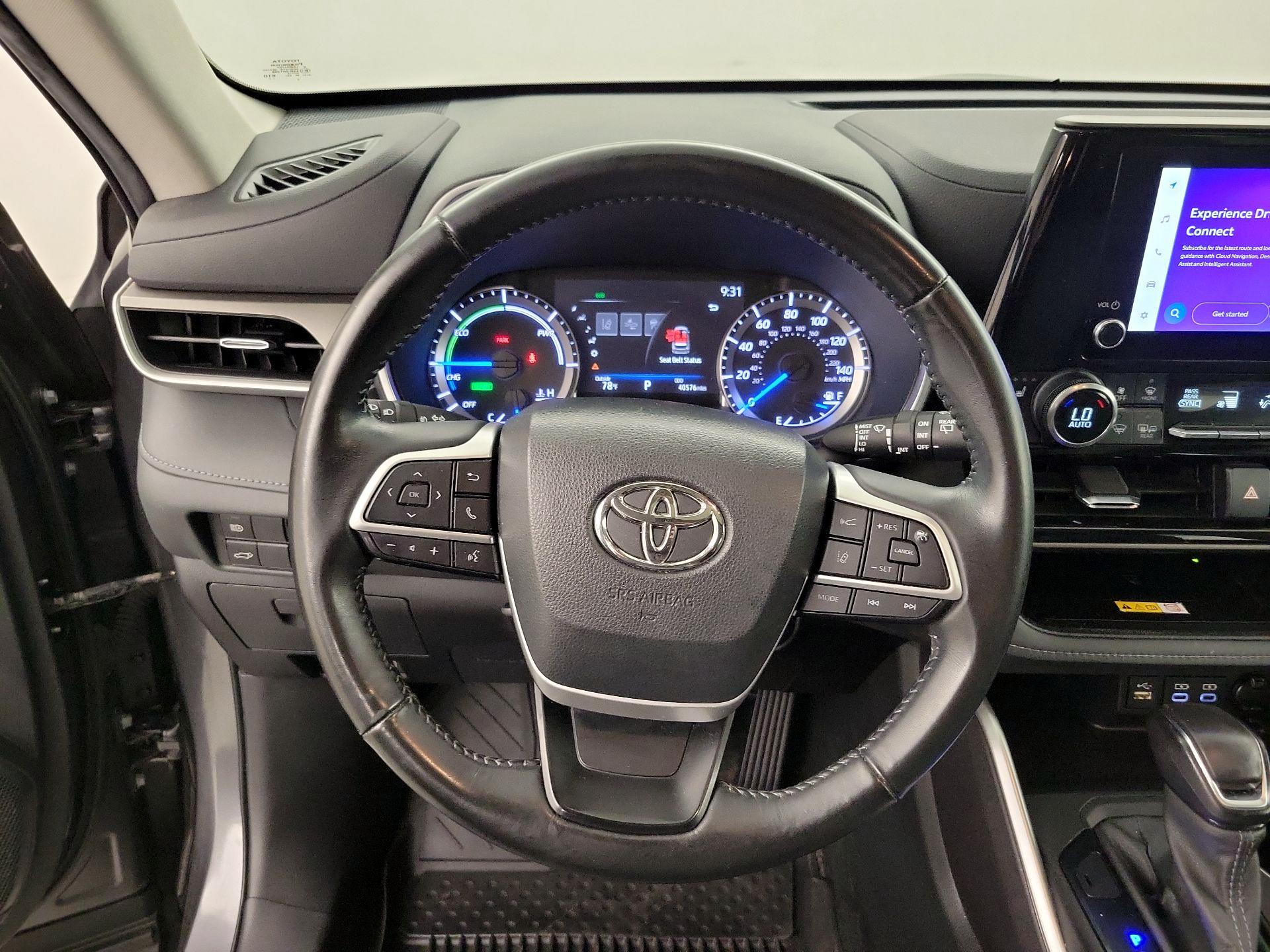 Thumbnail: 2023 Toyota Highlander - 10