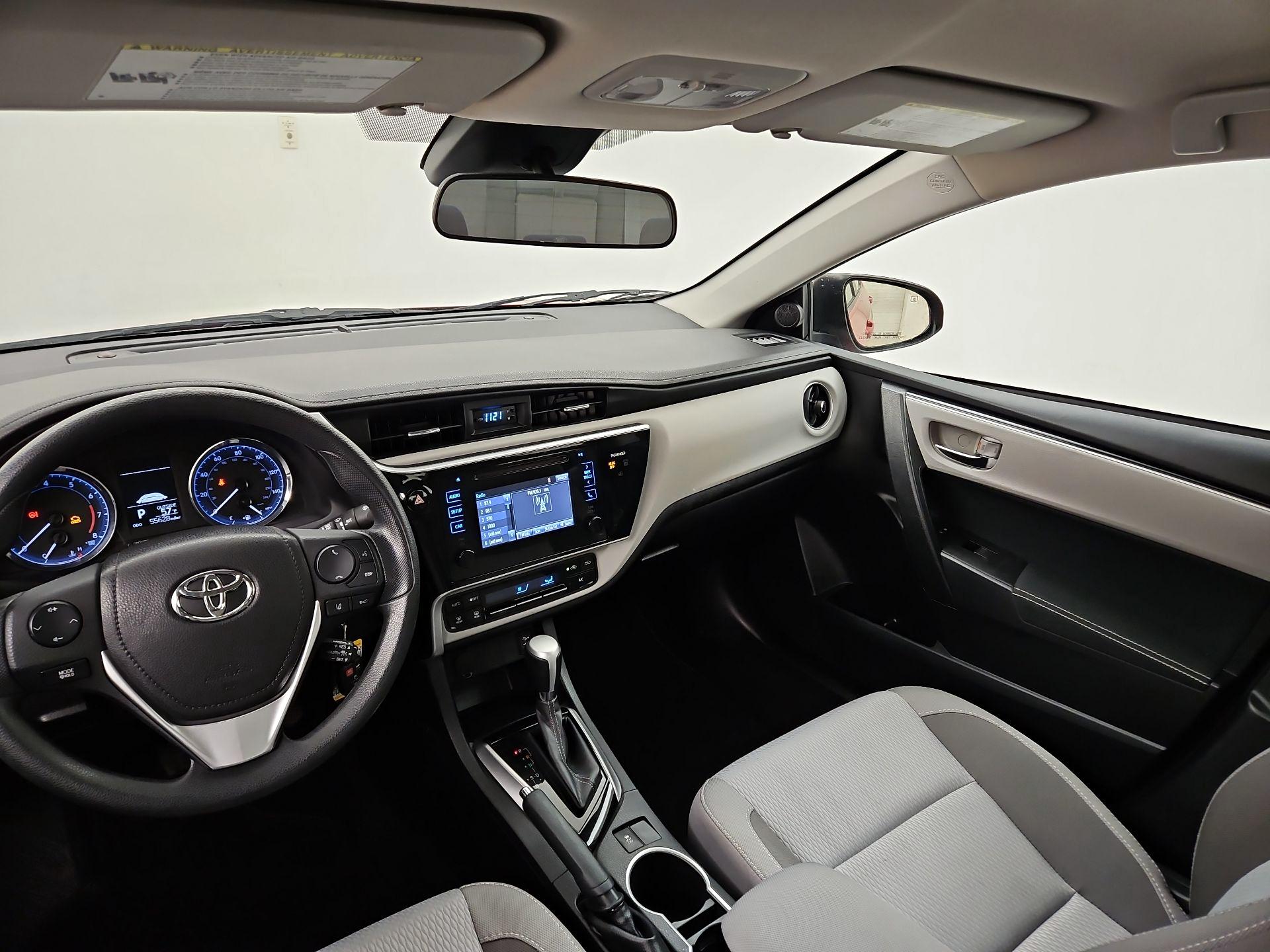 Thumbnail: 2017 Toyota Corolla - 9