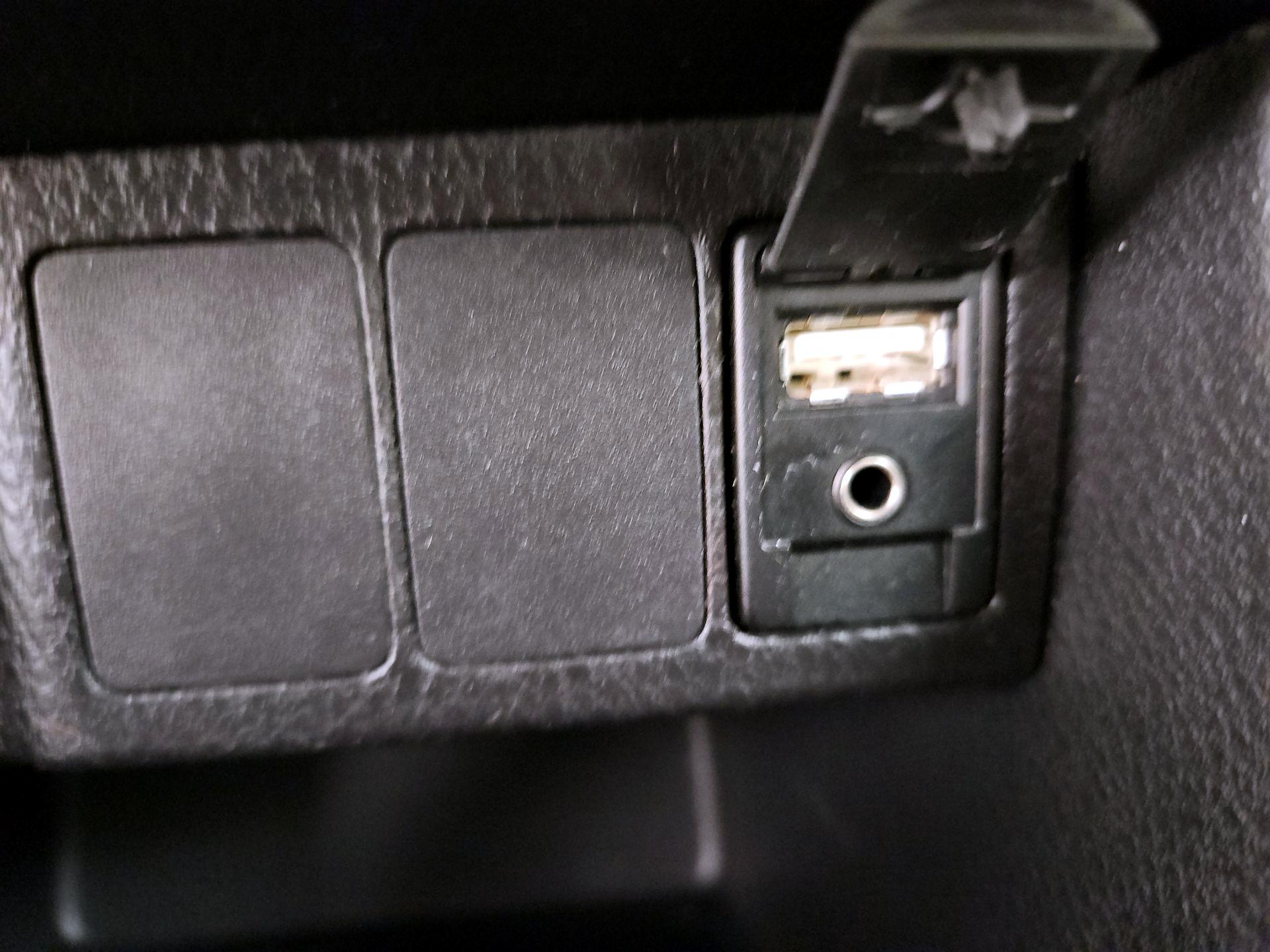 Thumbnail: 2017 Toyota Corolla - 18