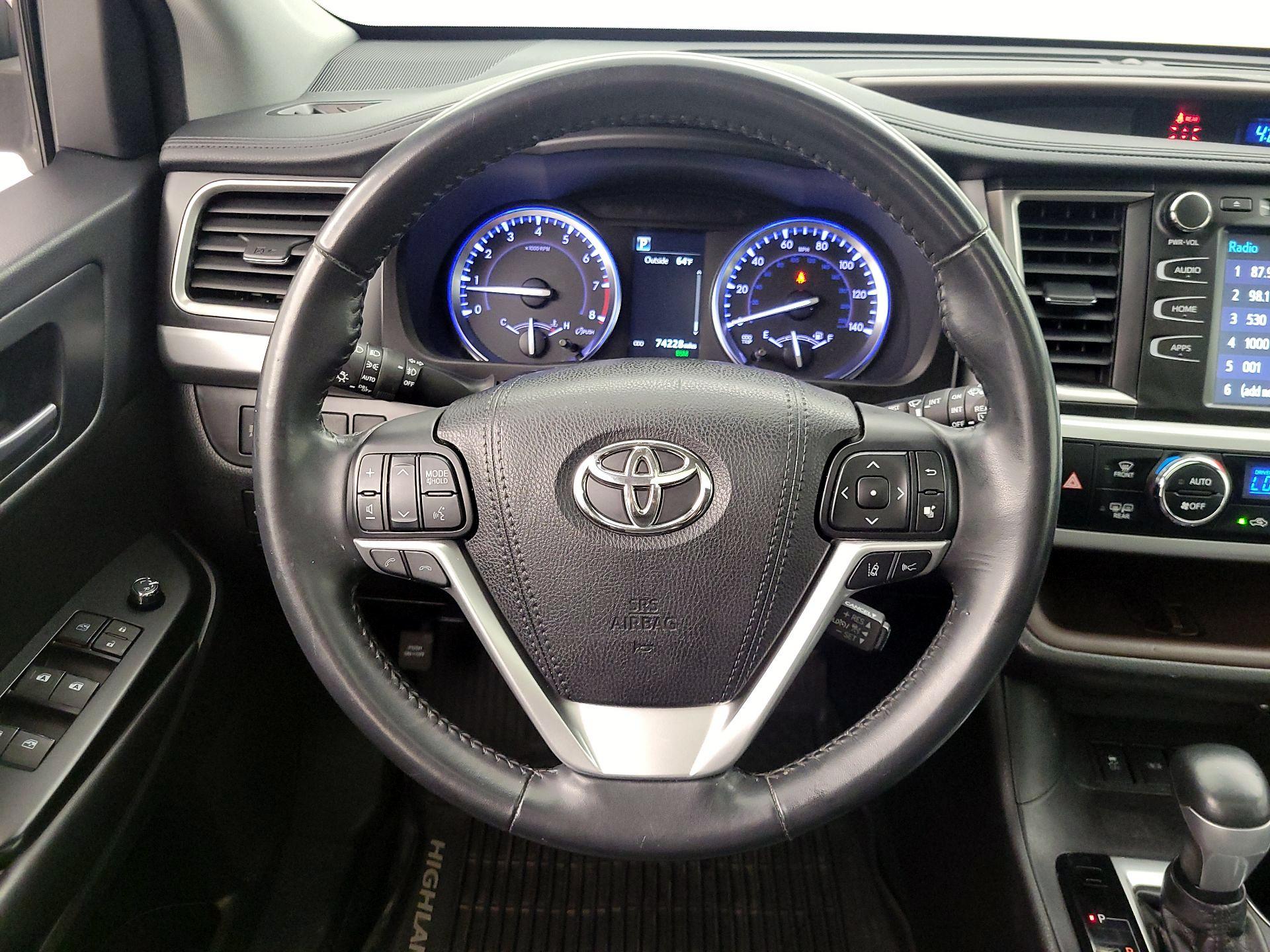 Thumbnail: 2018 Toyota Highlander - 10
