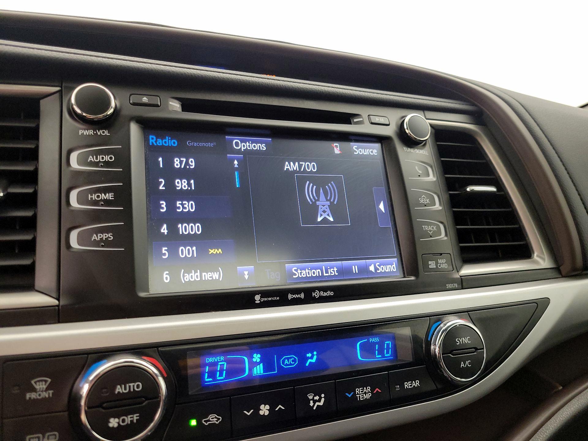 Thumbnail: 2018 Toyota Highlander - 15