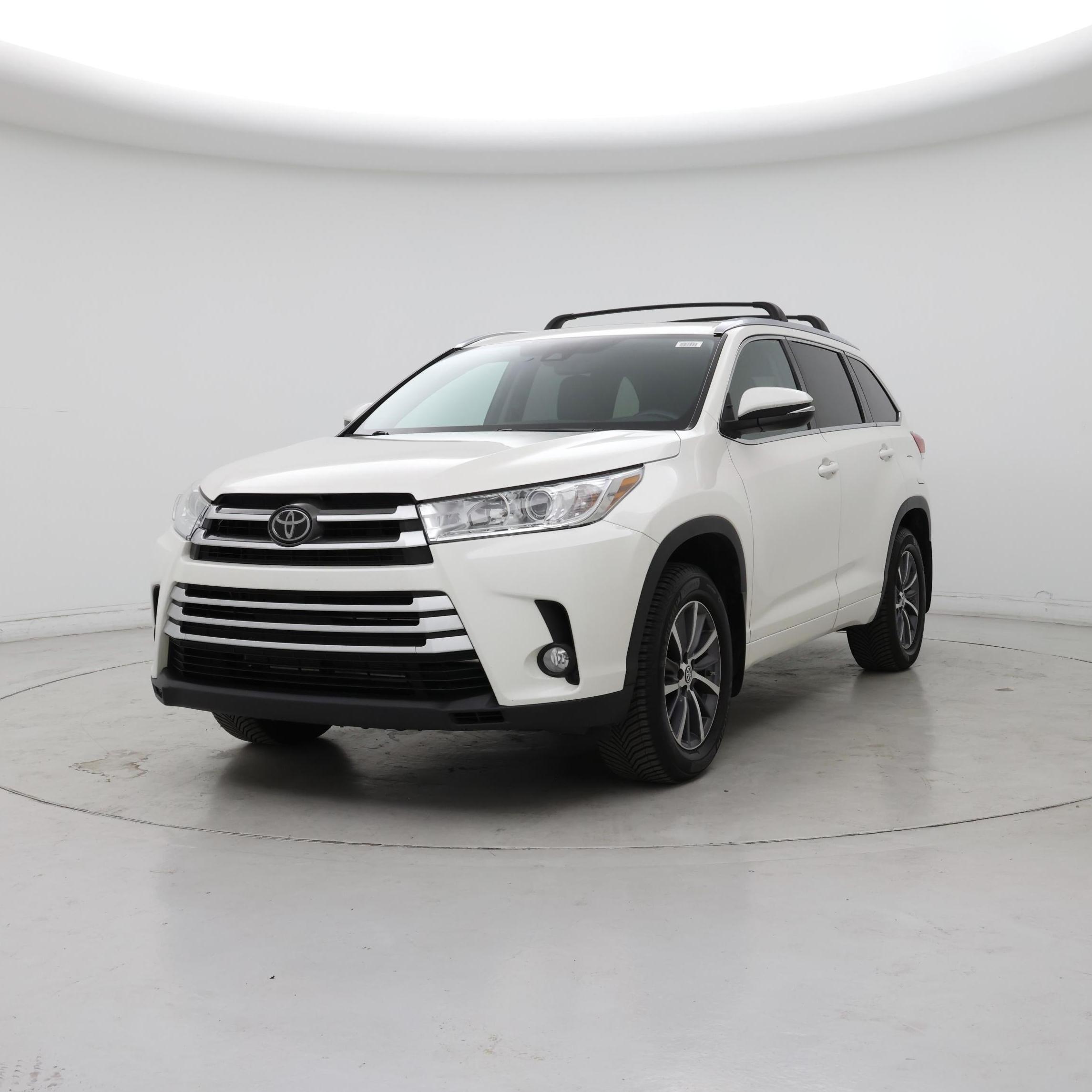 Thumbnail: 2018 Toyota Highlander - 4