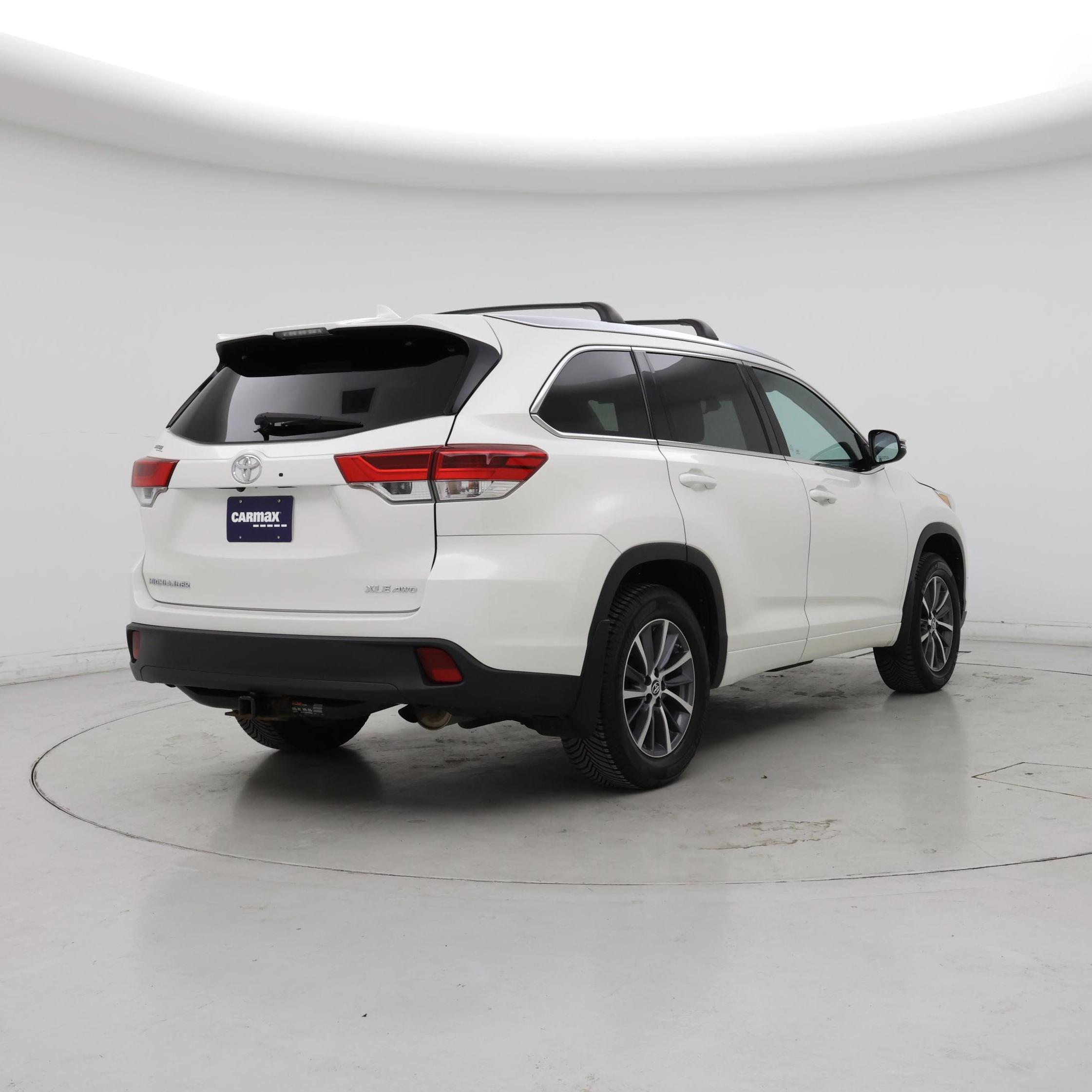 Thumbnail: 2018 Toyota Highlander - 8