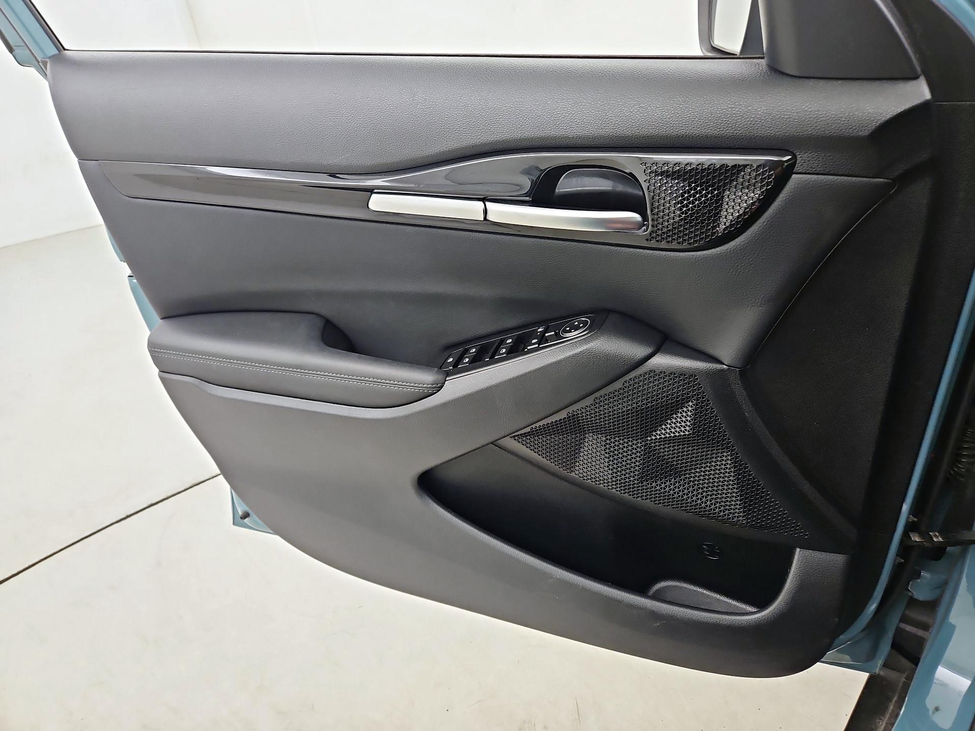 Thumbnail: 2024 Kia Seltos - 12