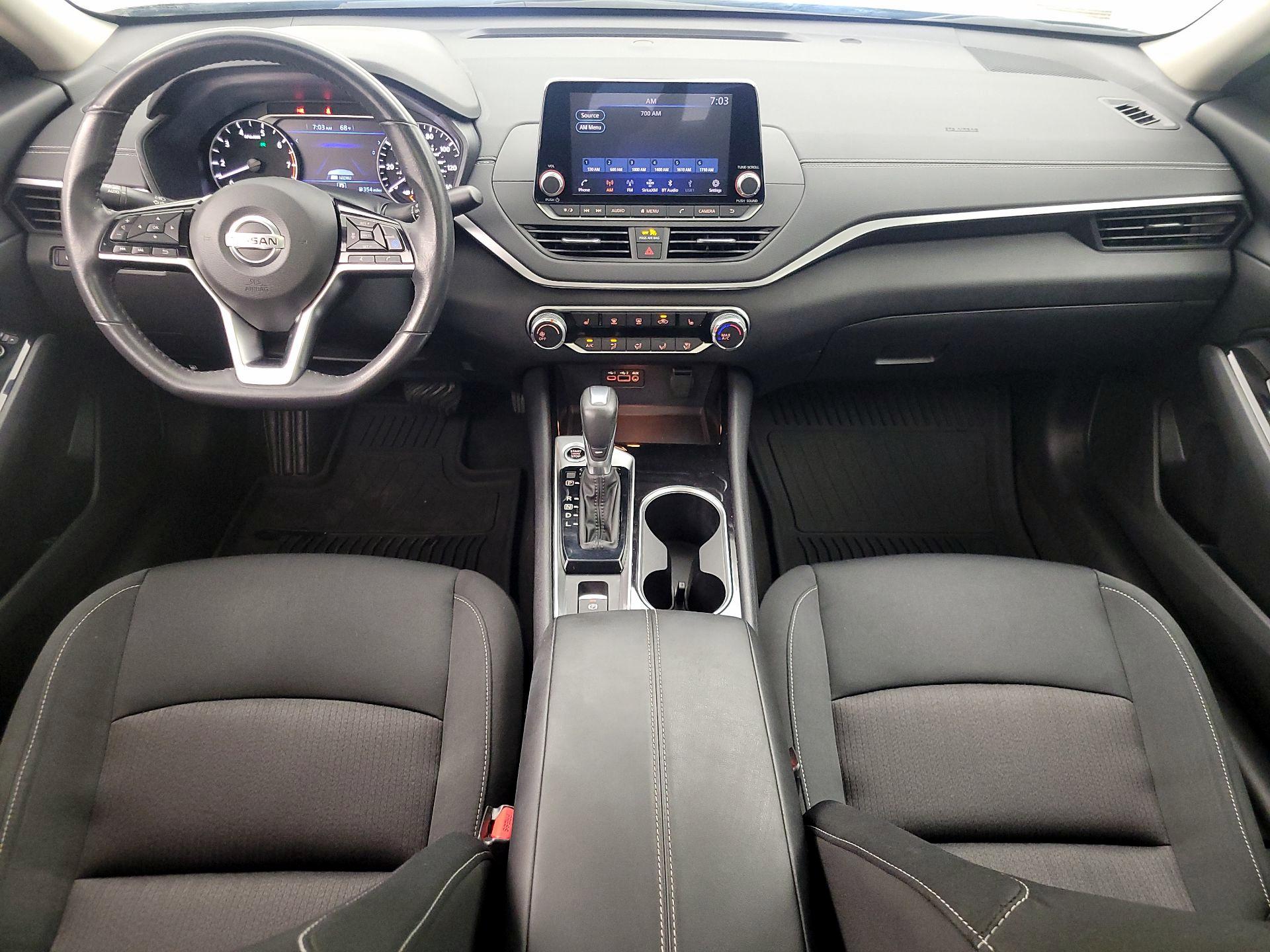Thumbnail: 2022 Nissan Altima - 9