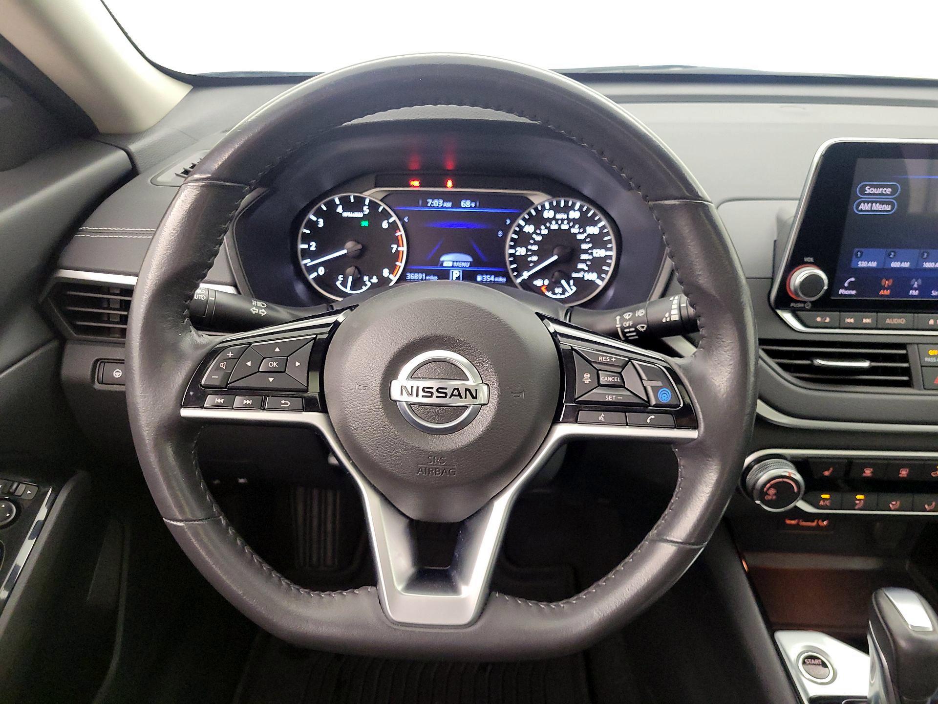 Thumbnail: 2022 Nissan Altima - 10