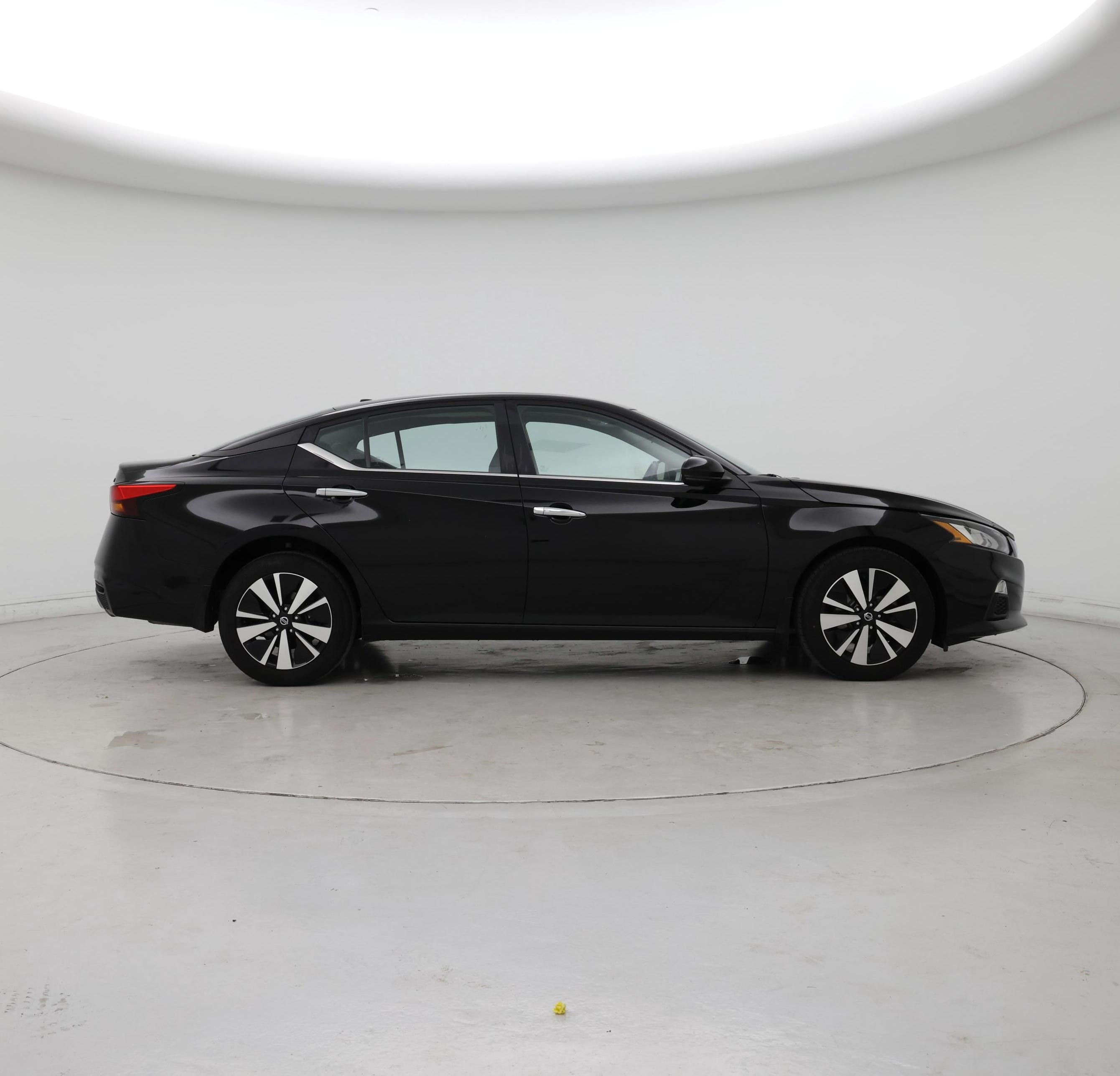 Thumbnail: 2022 Nissan Altima - 7