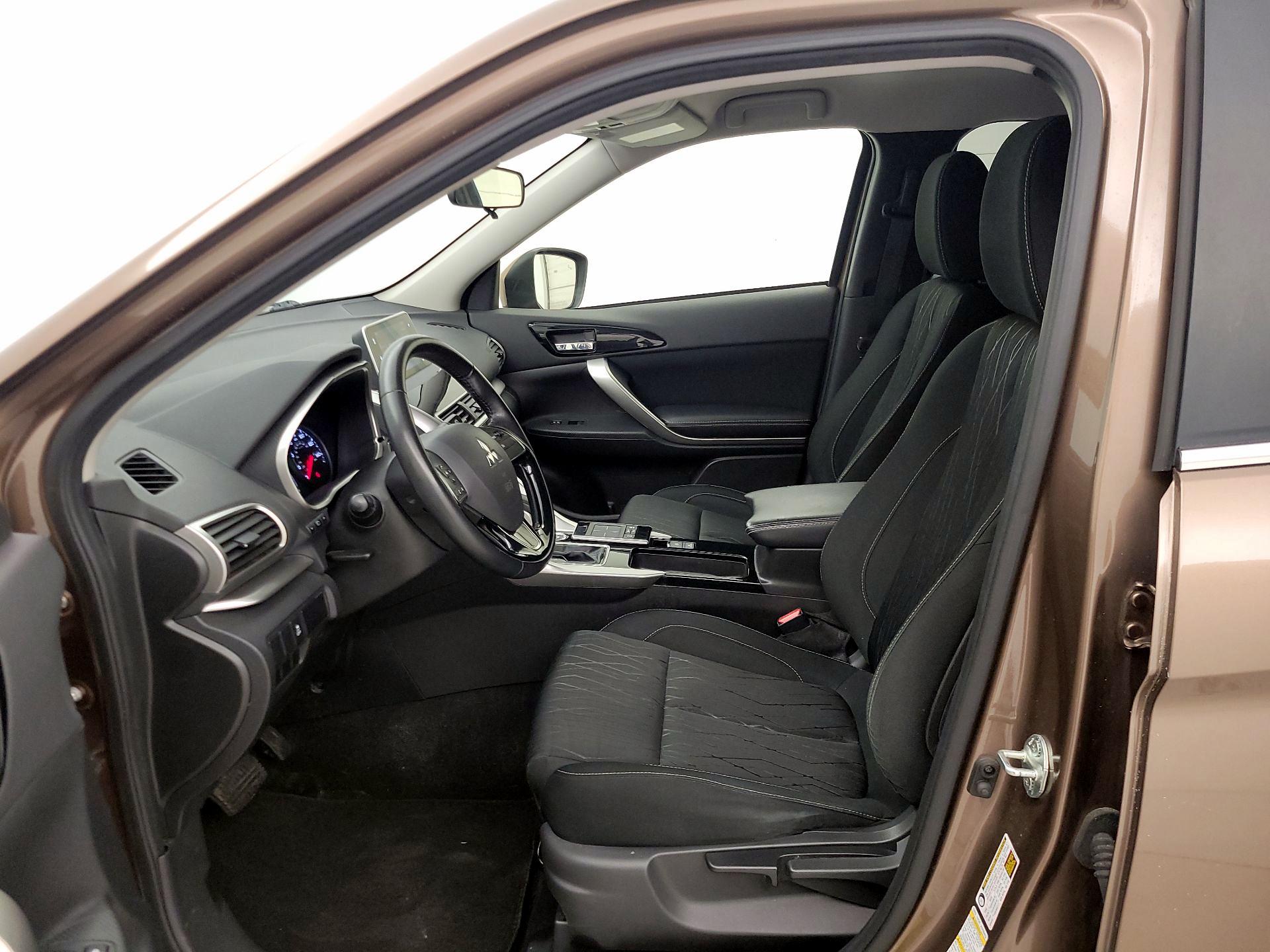 Thumbnail: 2018 Mitsubishi Eclipse Cross - 11