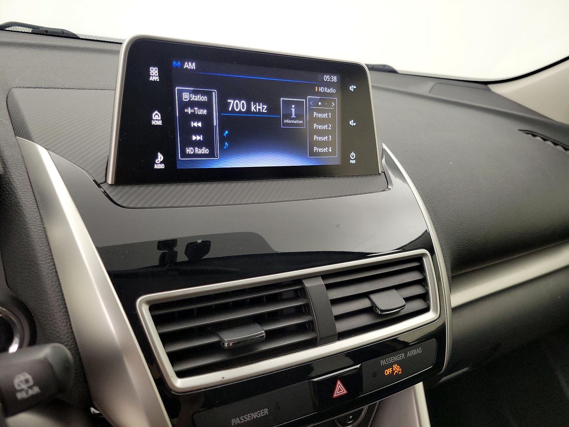 Thumbnail: 2018 Mitsubishi Eclipse Cross - 15