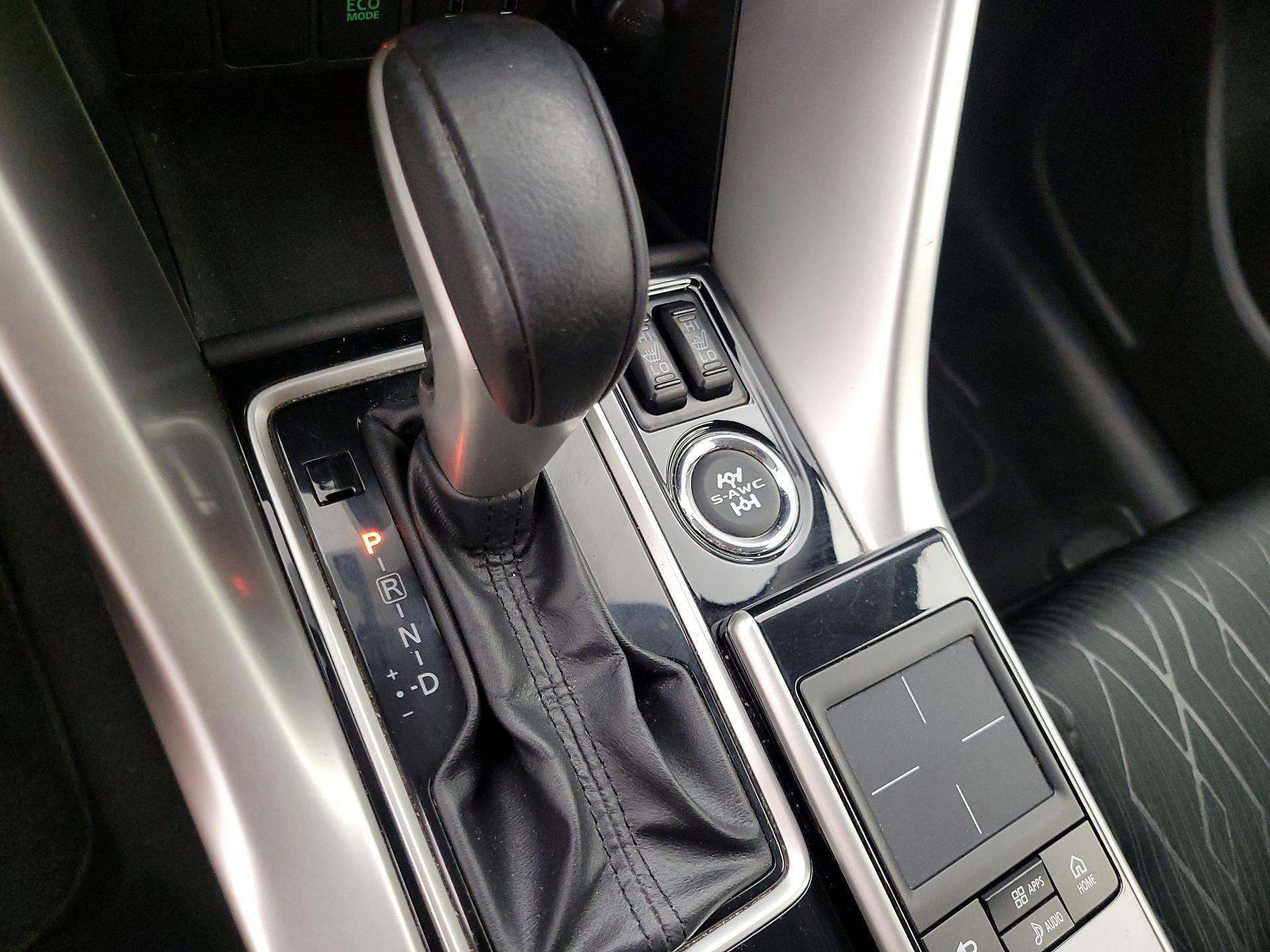 Thumbnail: 2018 Mitsubishi Eclipse Cross - 17