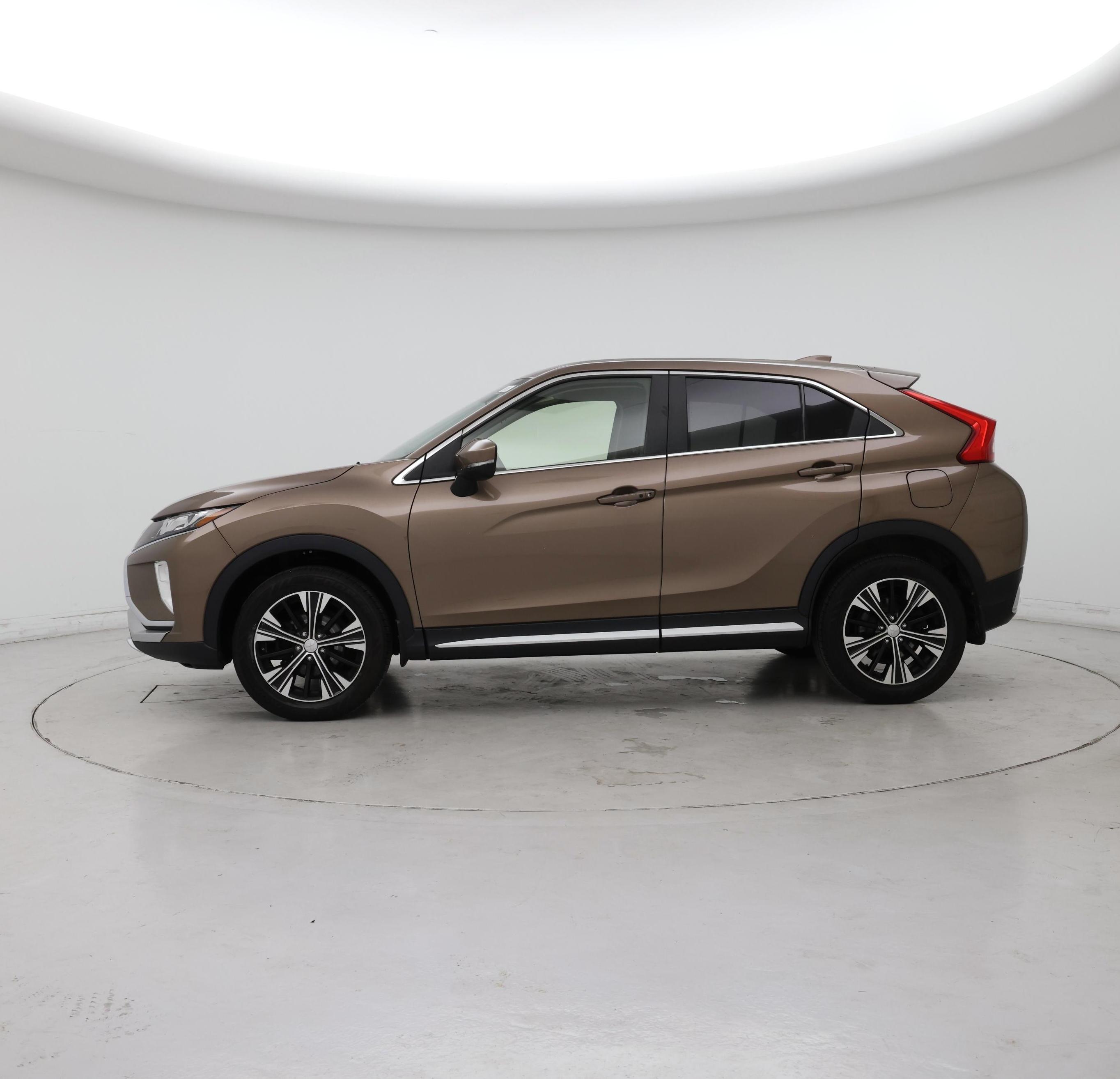 Thumbnail: 2018 Mitsubishi Eclipse Cross - 3