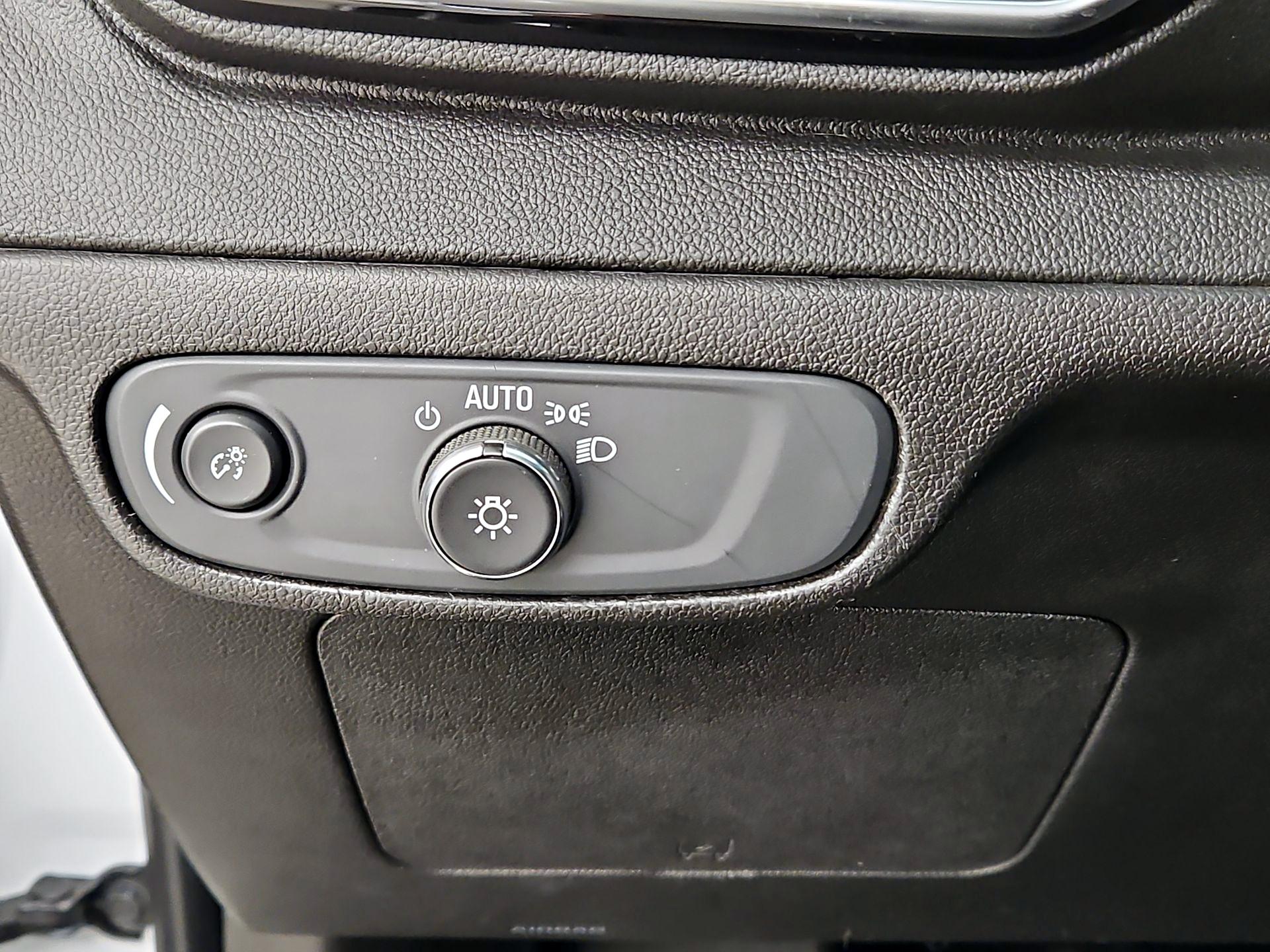 Thumbnail: 2023 Chevrolet Bolt EV - 13