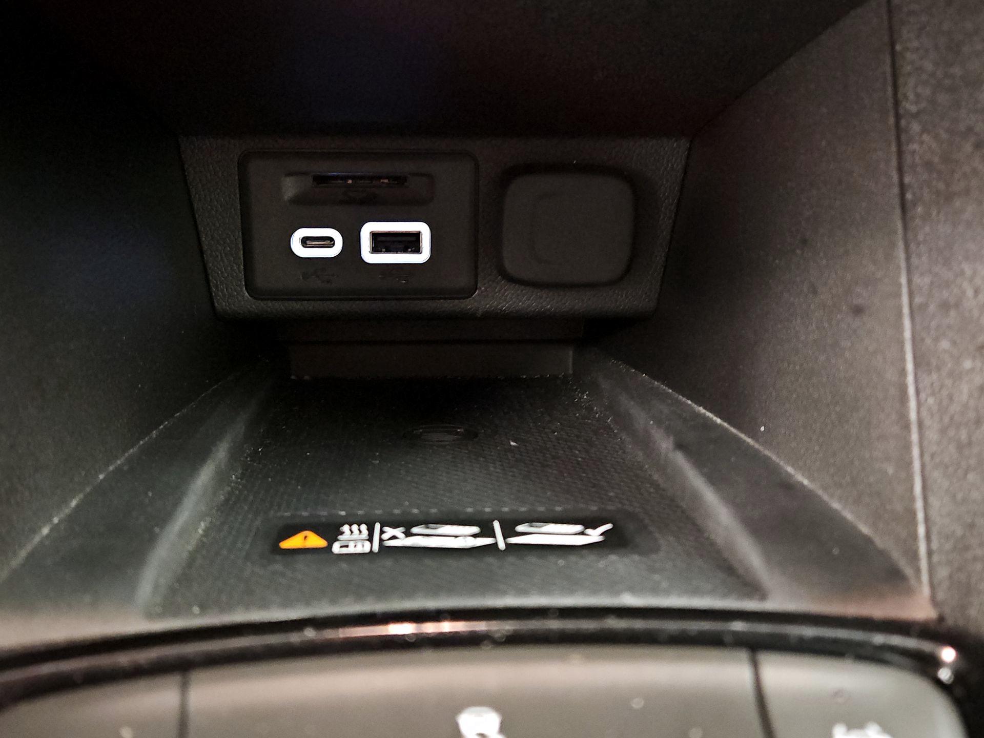 Thumbnail: 2023 Chevrolet Bolt EV - 18