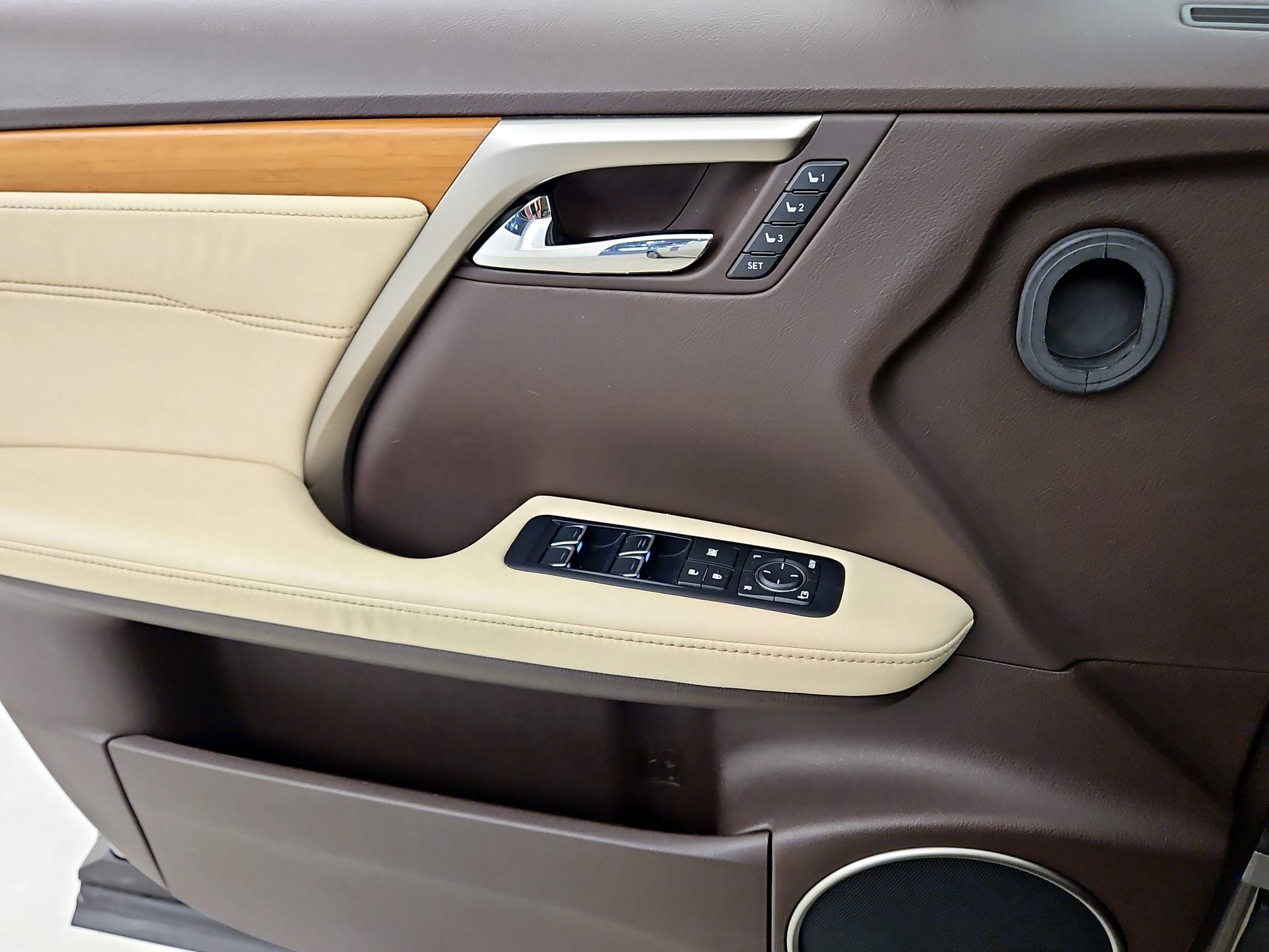 Thumbnail: 2017 Lexus RX - 12