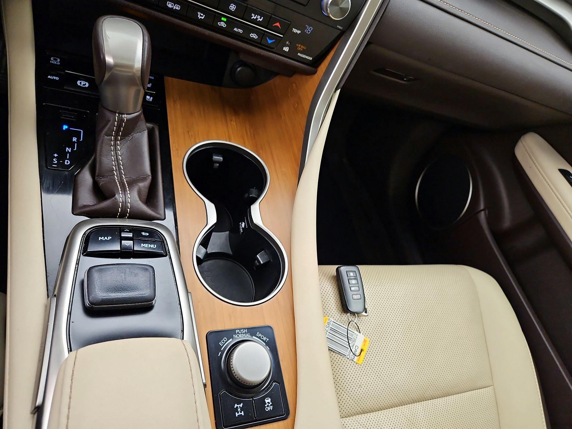 Thumbnail: 2017 Lexus RX - 18