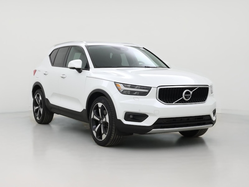 2021 Volvo XC40 T5 Momentum -
                  Cleveland, OH