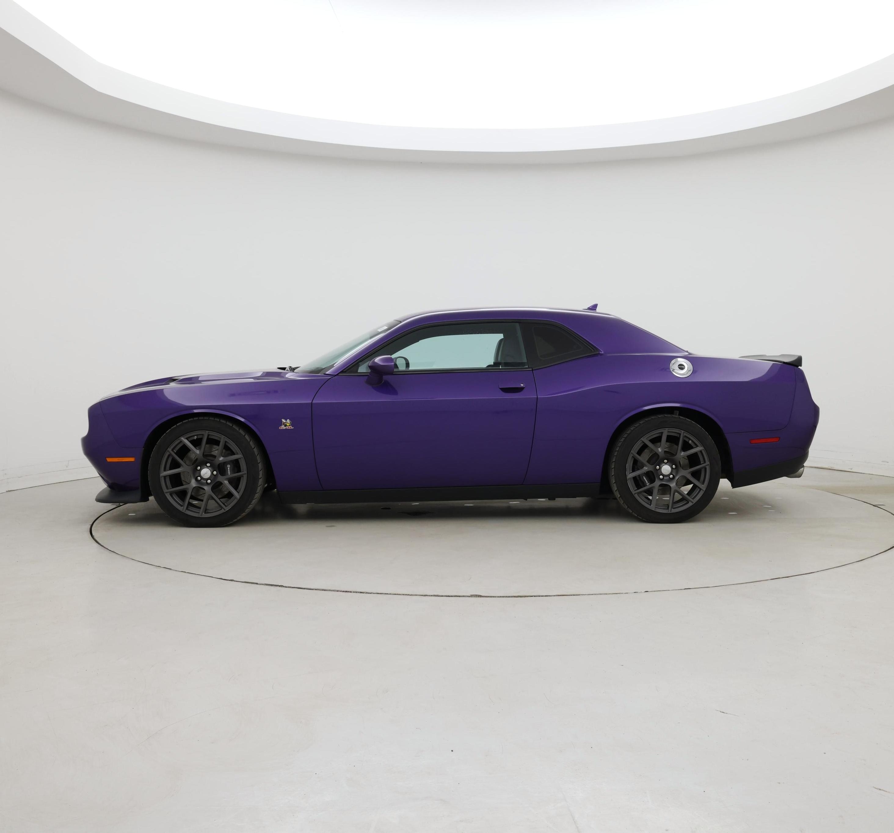 Thumbnail: 2016 Dodge Challenger - 3