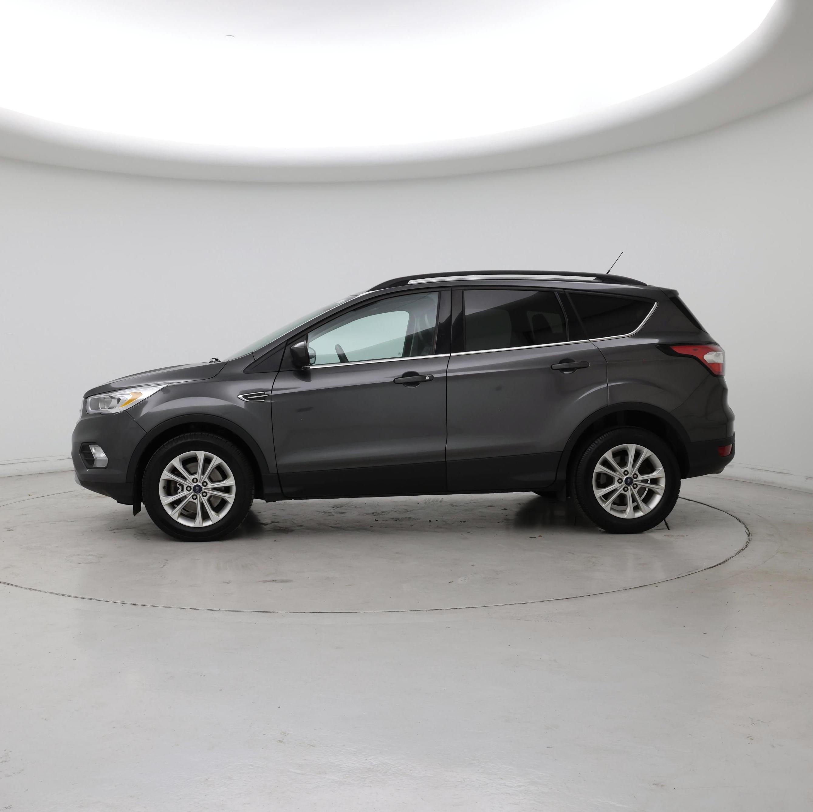 Thumbnail: 2018 Ford Escape - 3