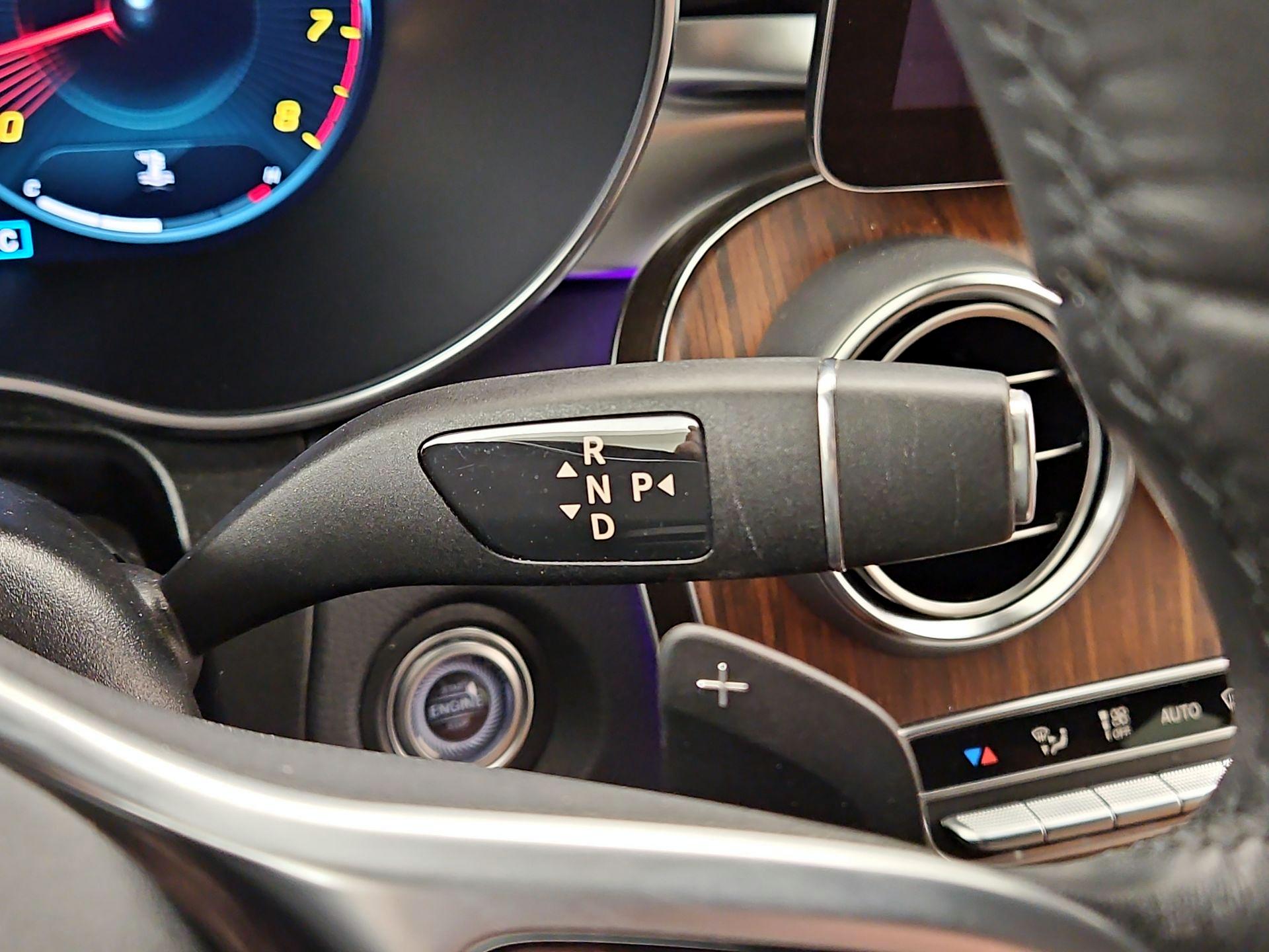 Thumbnail: 2022 Mercedes-Benz GLC - 18