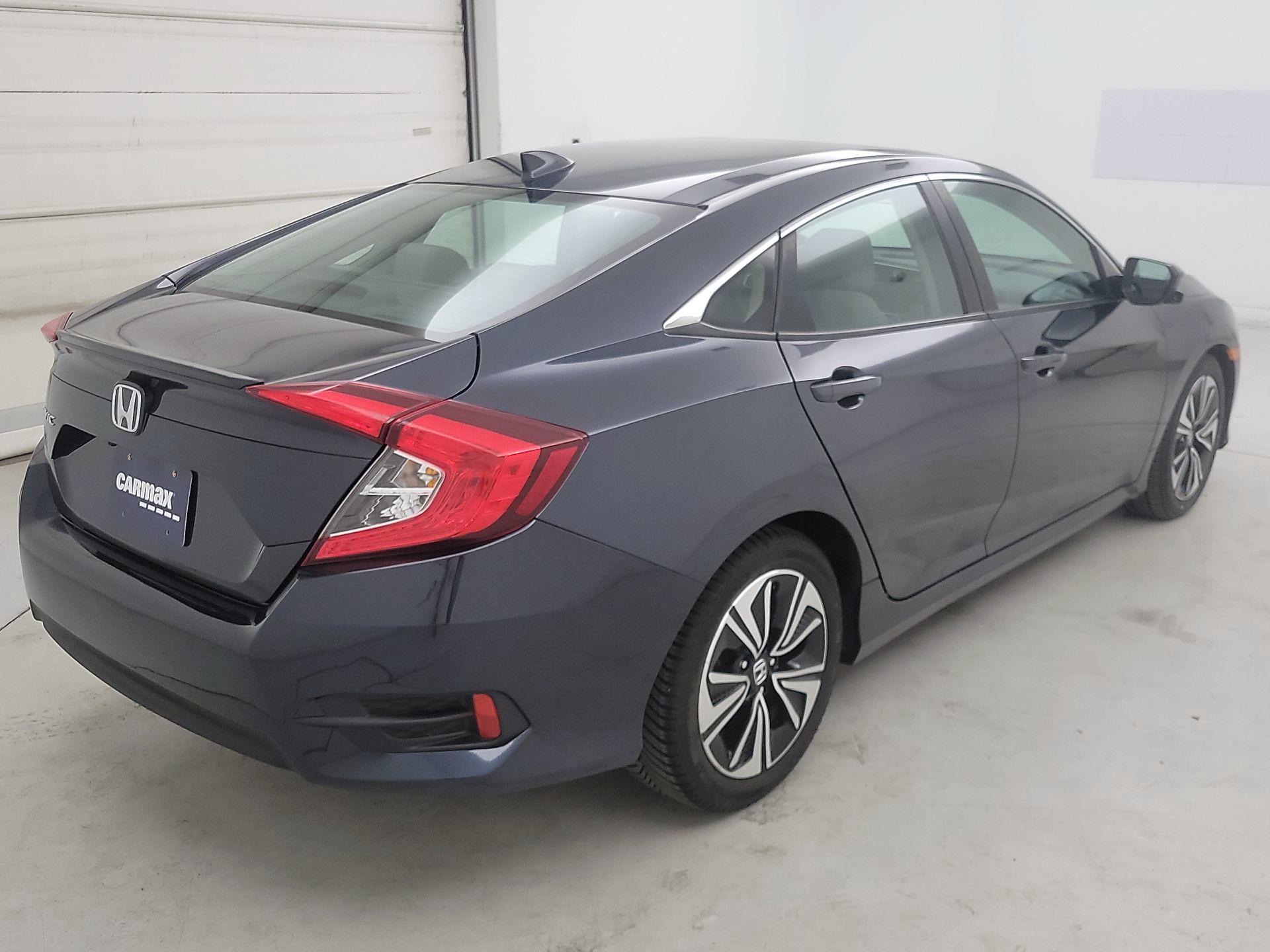 Thumbnail: 2016 Honda Civic - 5