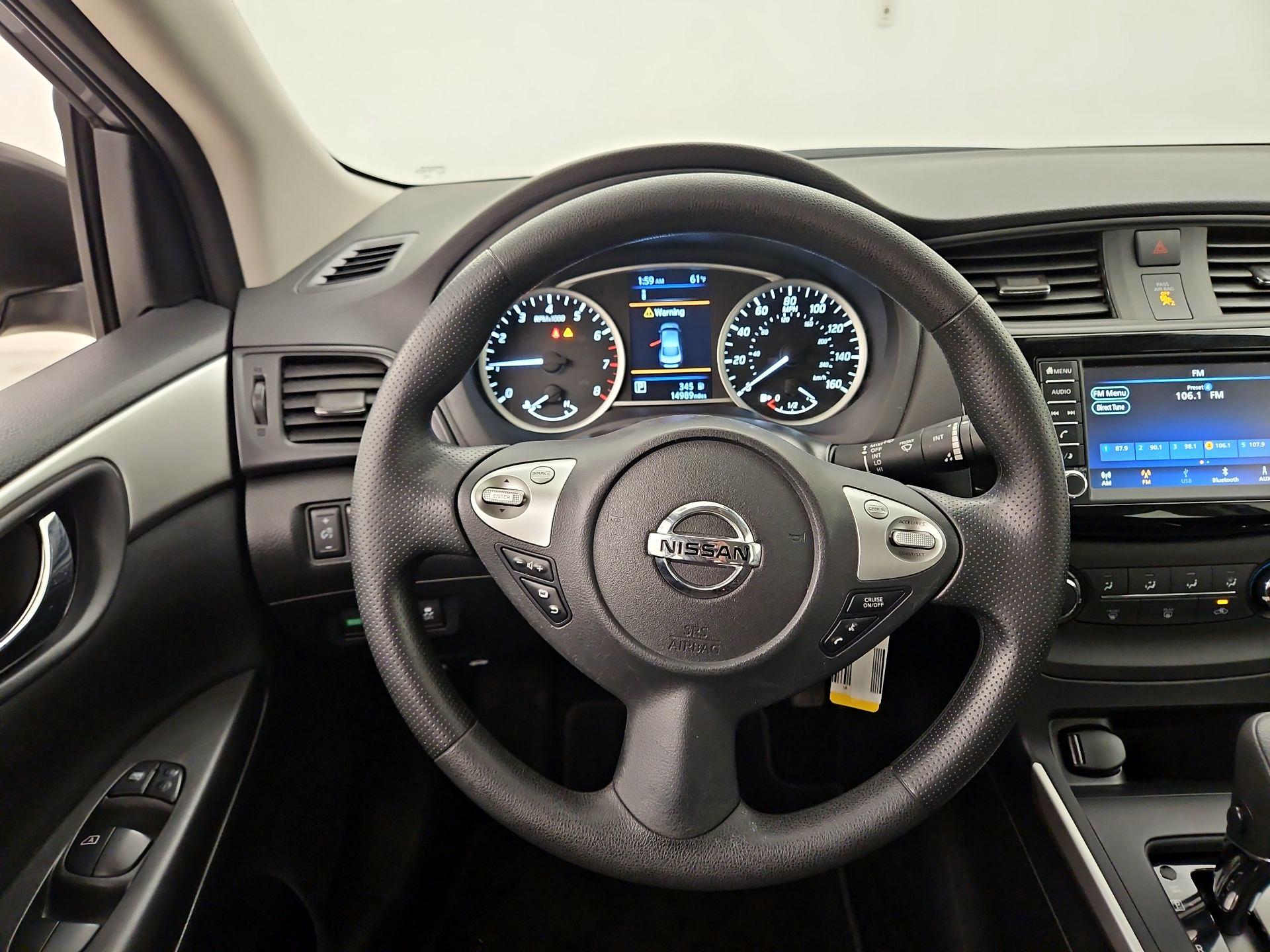 Thumbnail: 2019 Nissan Sentra - 10