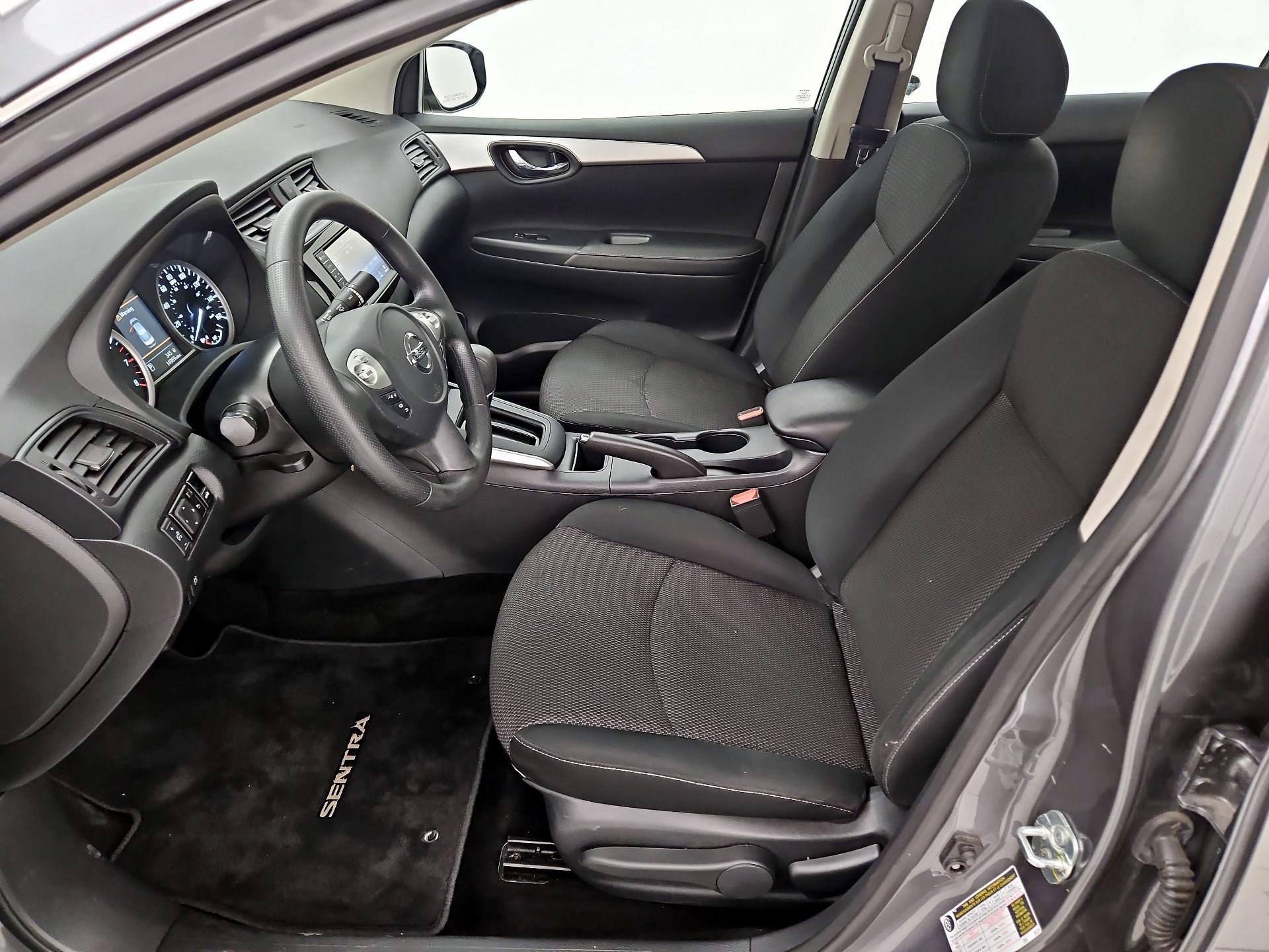 Thumbnail: 2019 Nissan Sentra - 11