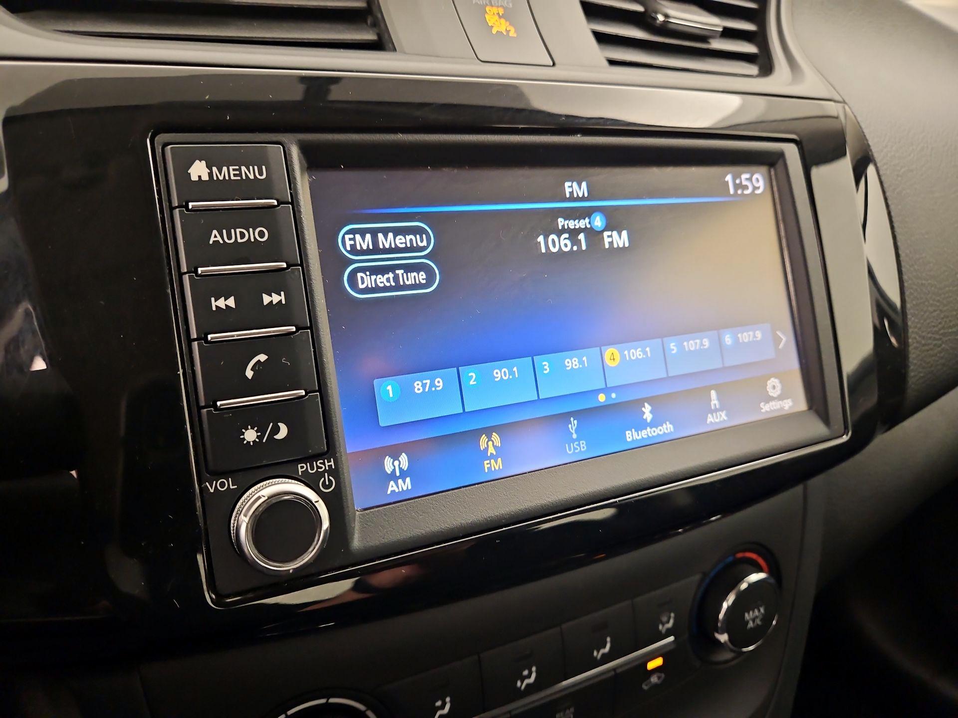 Thumbnail: 2019 Nissan Sentra - 15