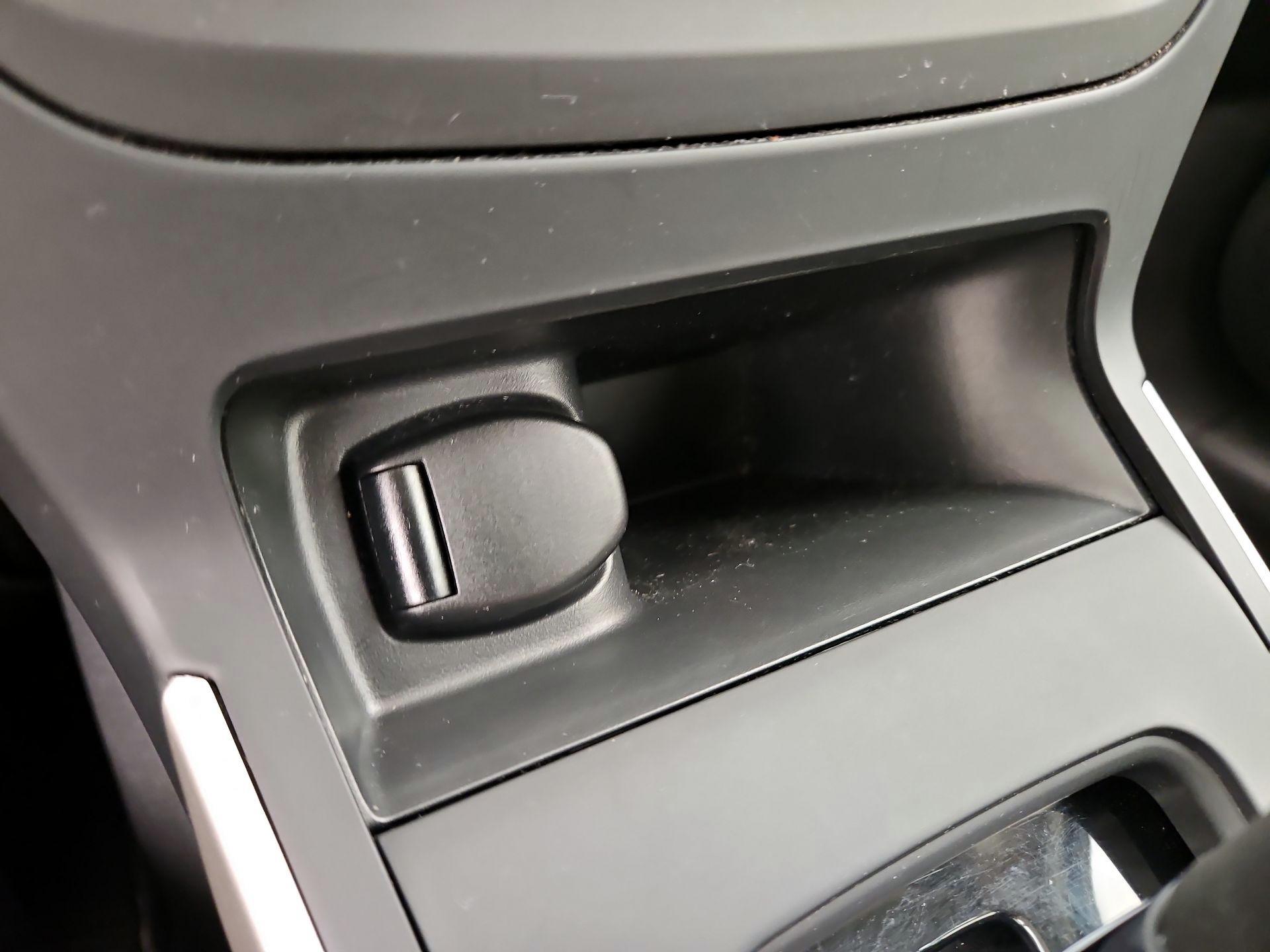 Thumbnail: 2019 Nissan Sentra - 18