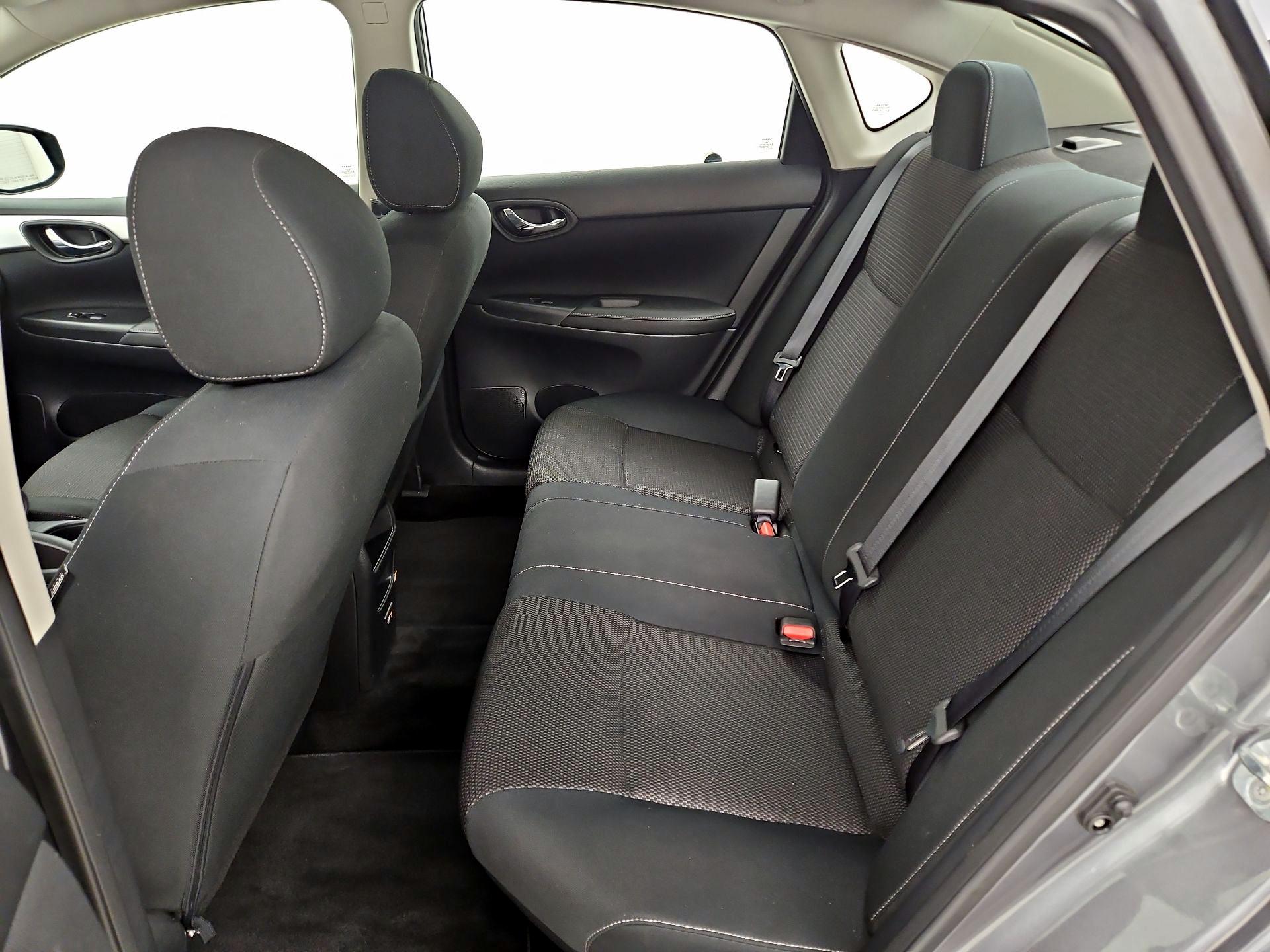 Thumbnail: 2019 Nissan Sentra - 19