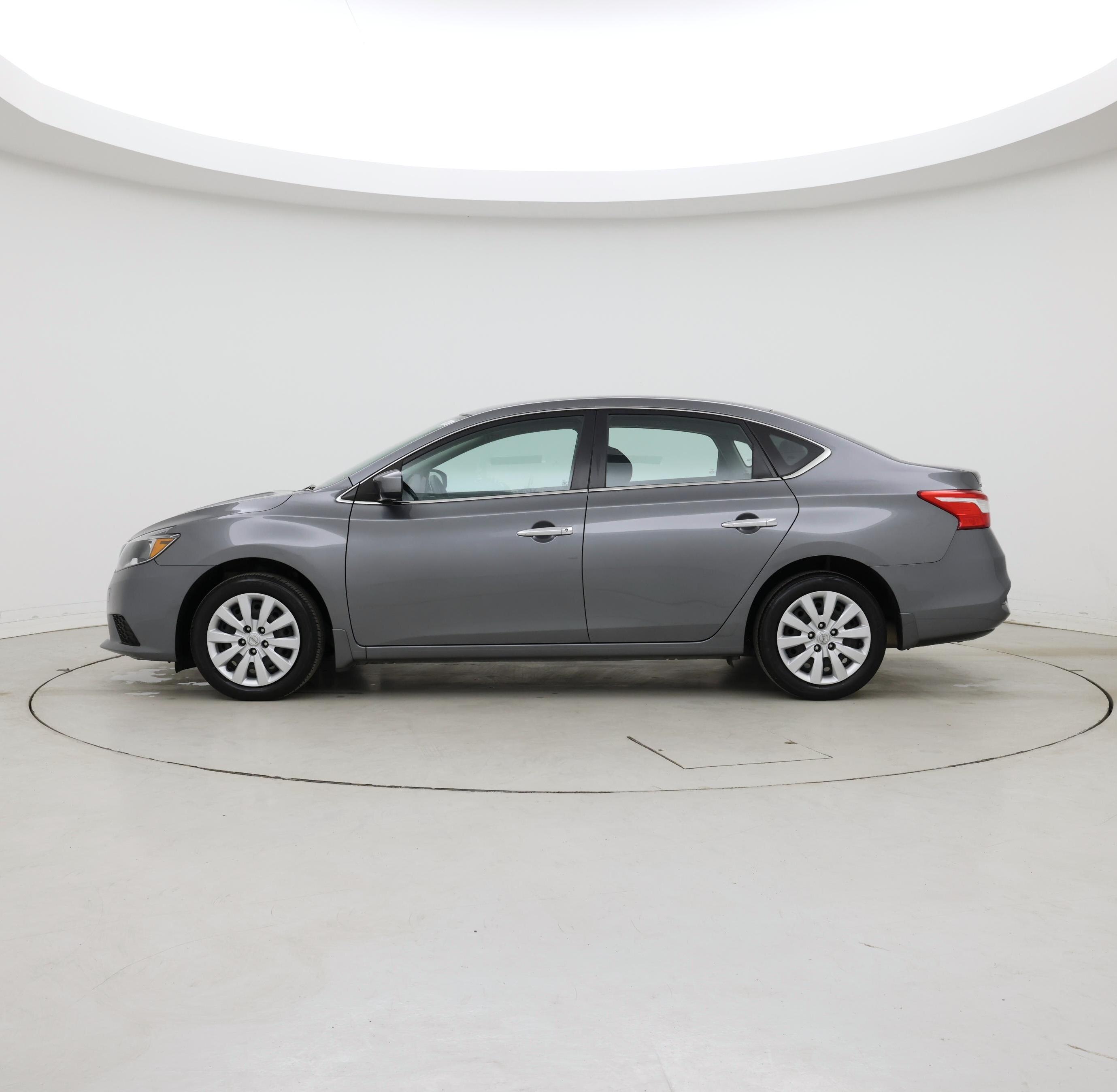 Thumbnail: 2019 Nissan Sentra - 3