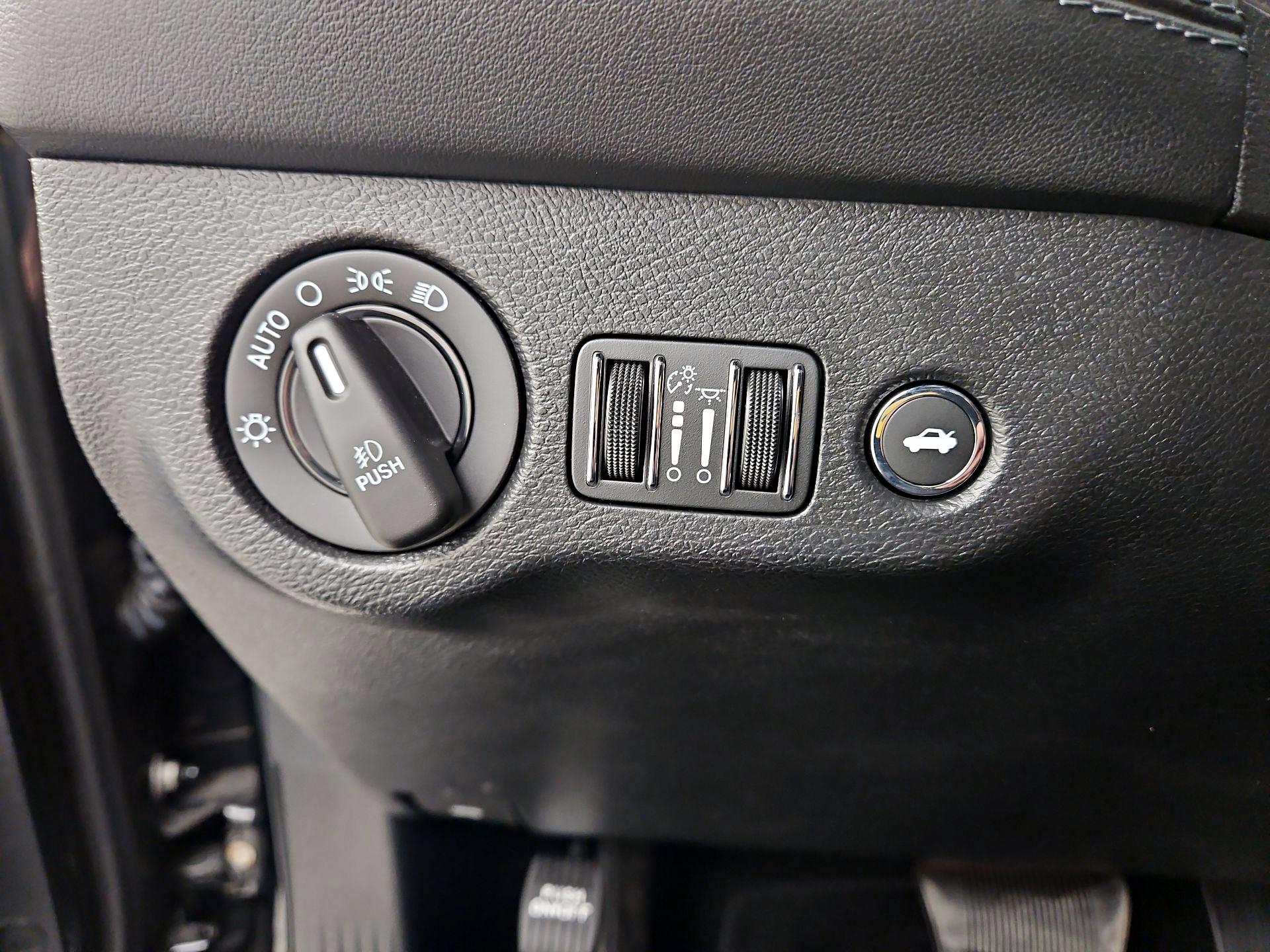 Thumbnail: 2021 Dodge Challenger - 13