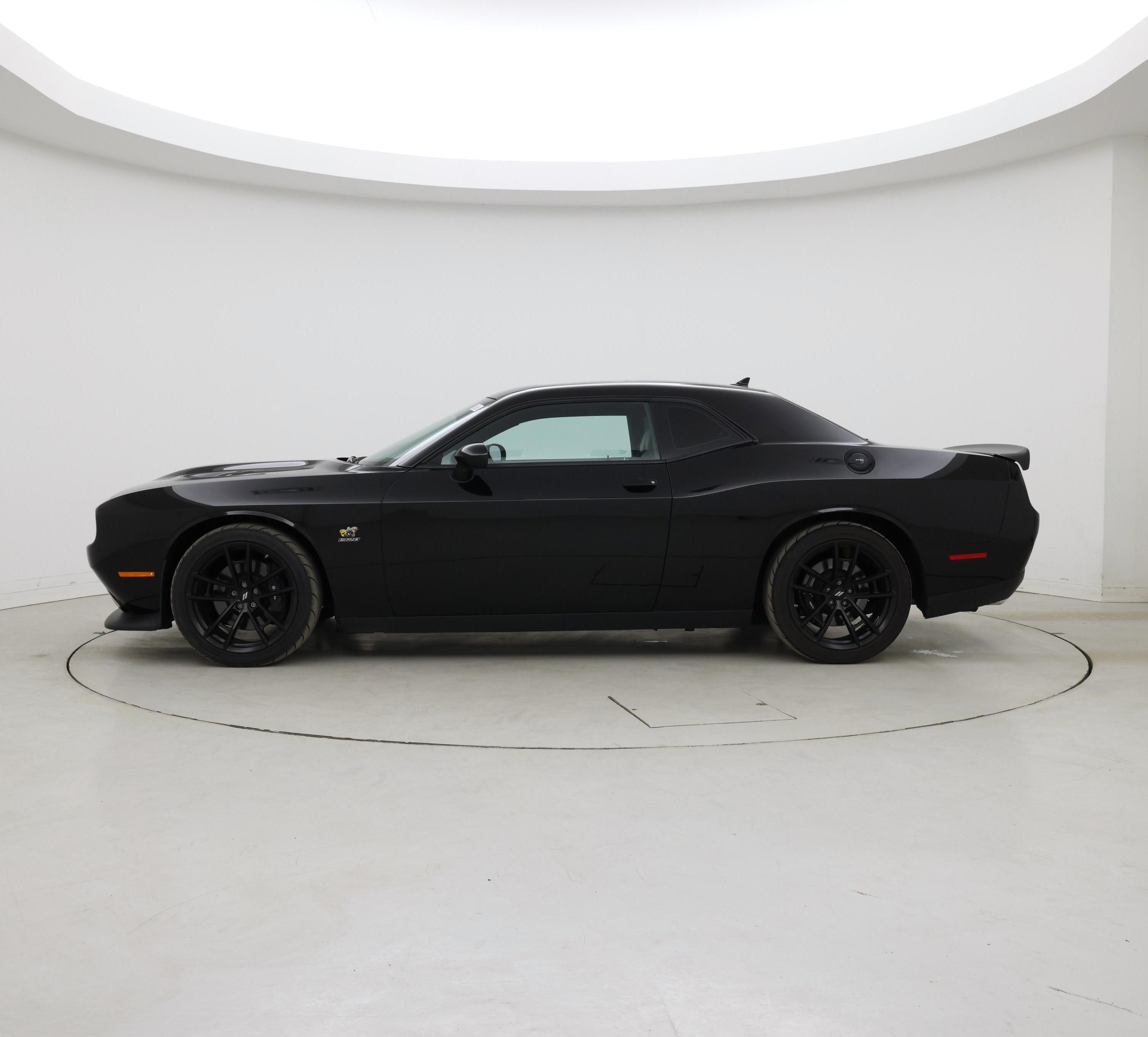 Thumbnail: 2021 Dodge Challenger - 3