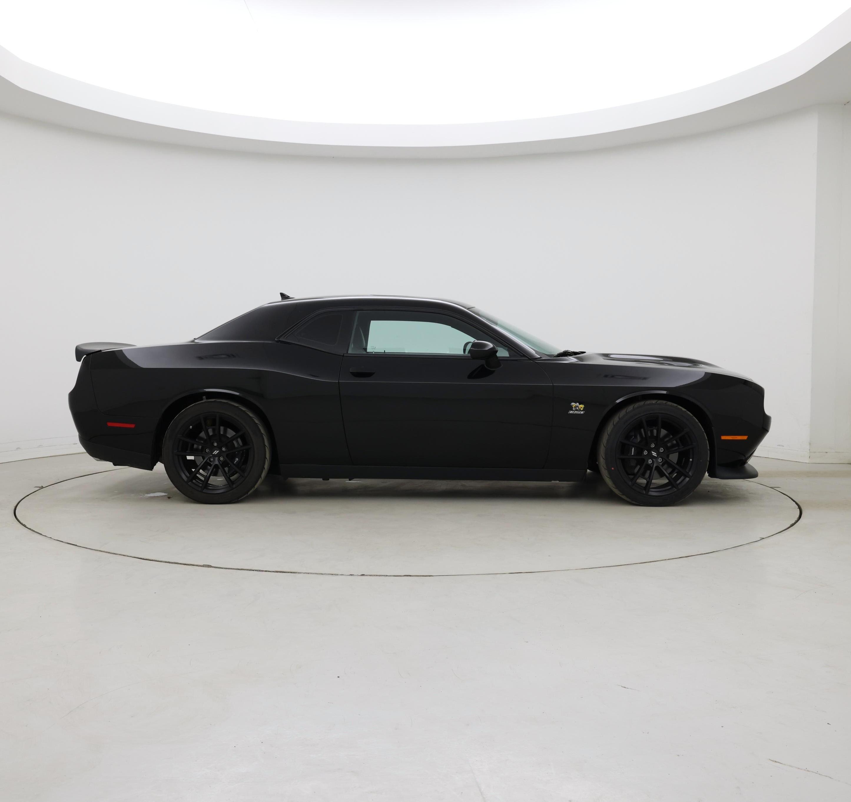 Thumbnail: 2021 Dodge Challenger - 7