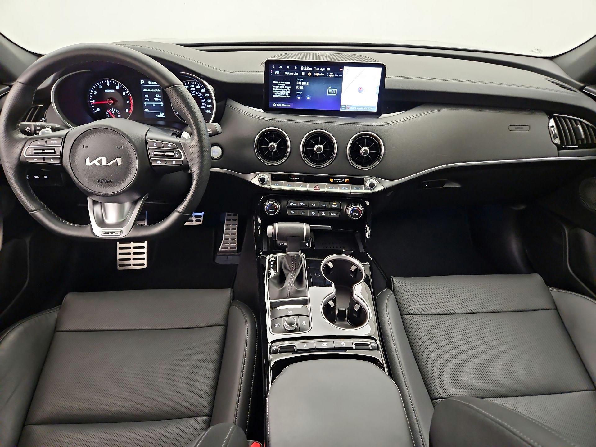 Thumbnail: 2023 Kia Stinger - 9