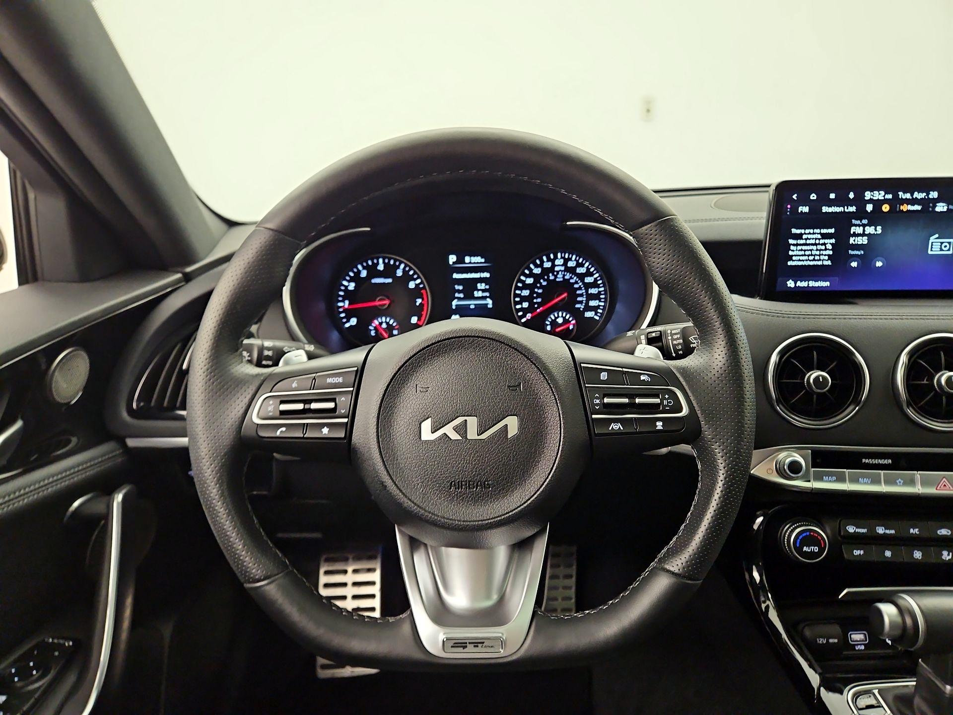 Thumbnail: 2023 Kia Stinger - 10