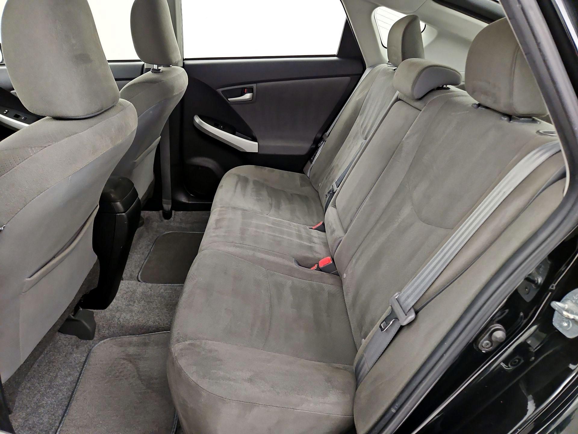 Thumbnail: 2015 Toyota Prius - 19