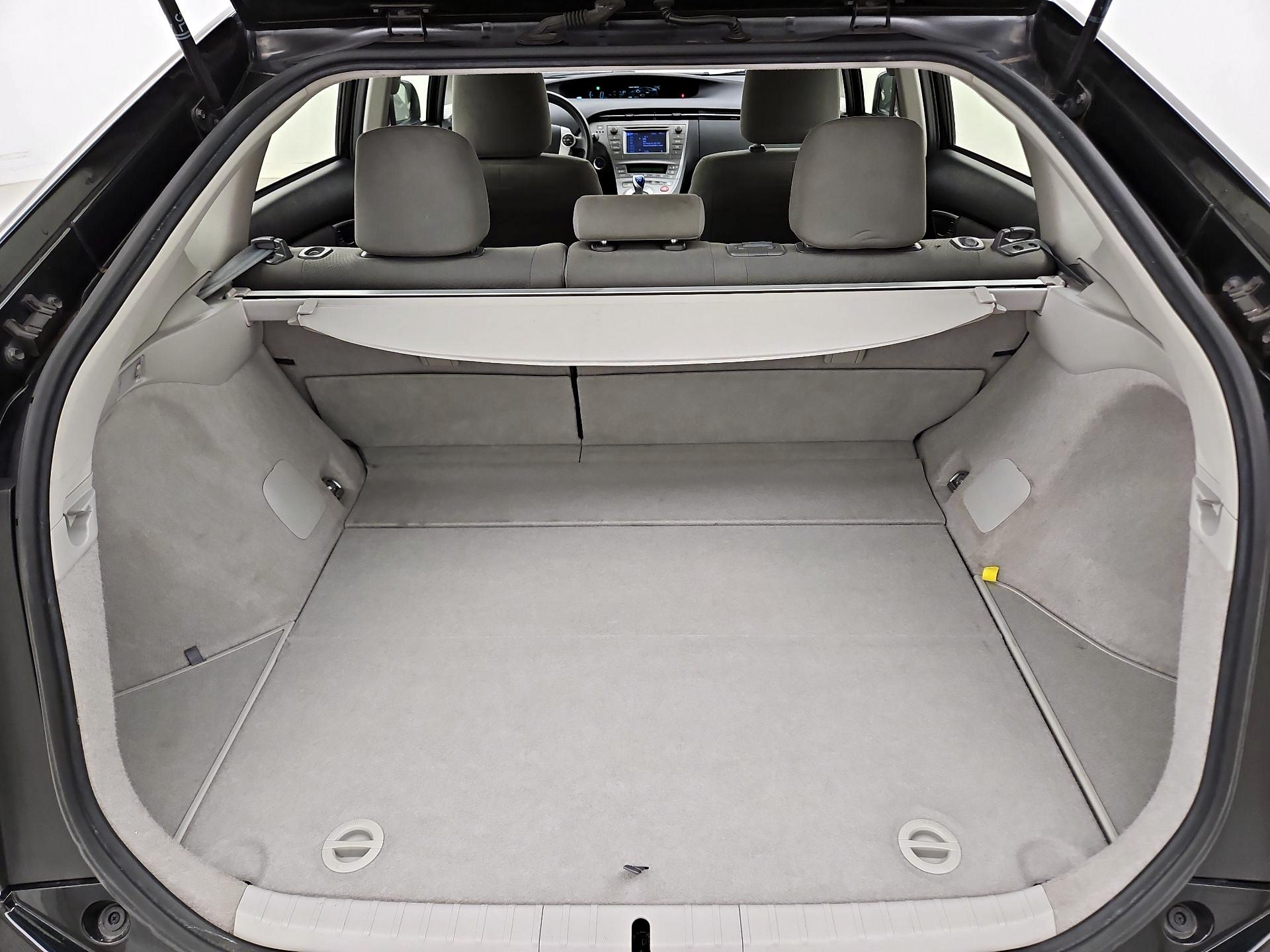 Thumbnail: 2015 Toyota Prius - 20