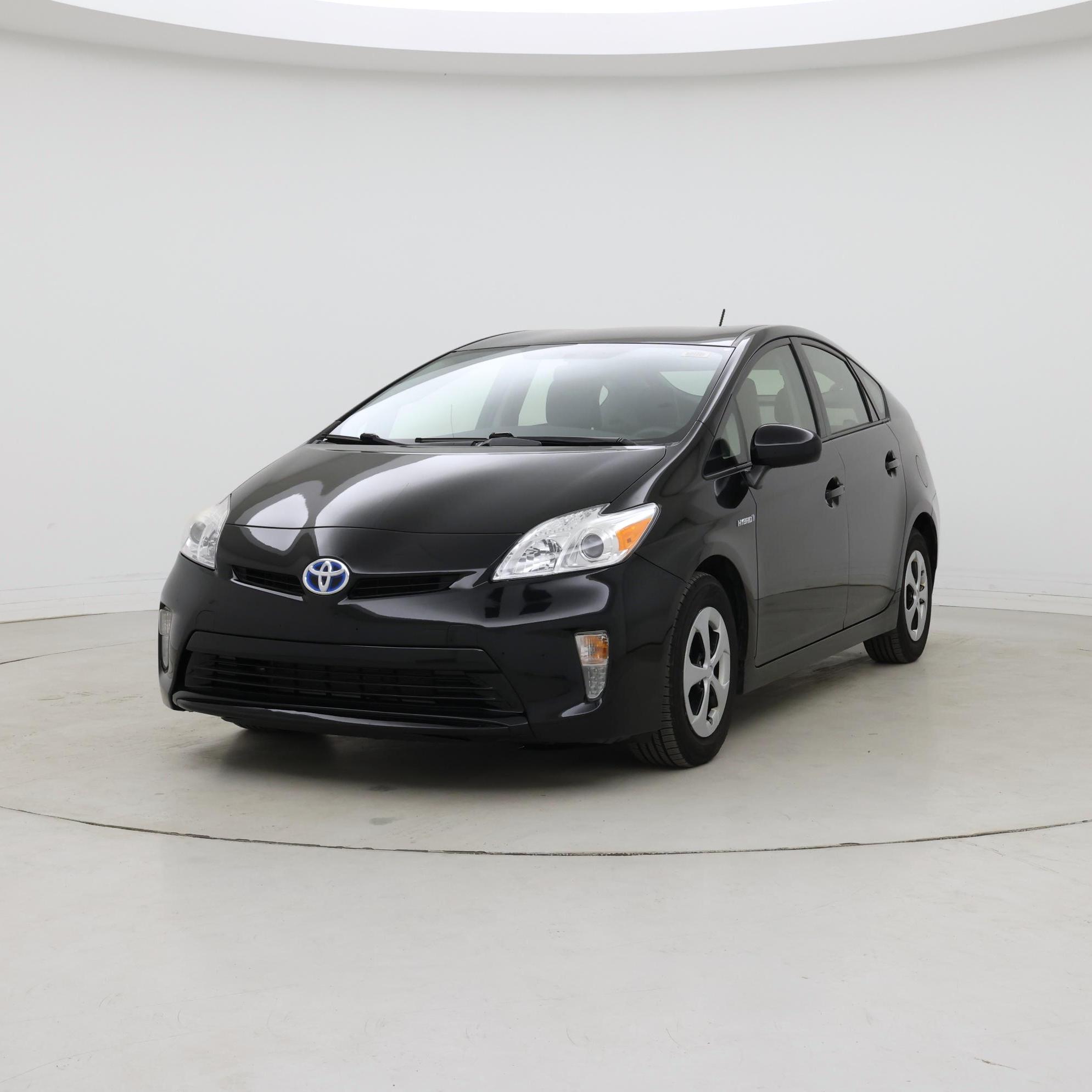 Thumbnail: 2015 Toyota Prius - 4