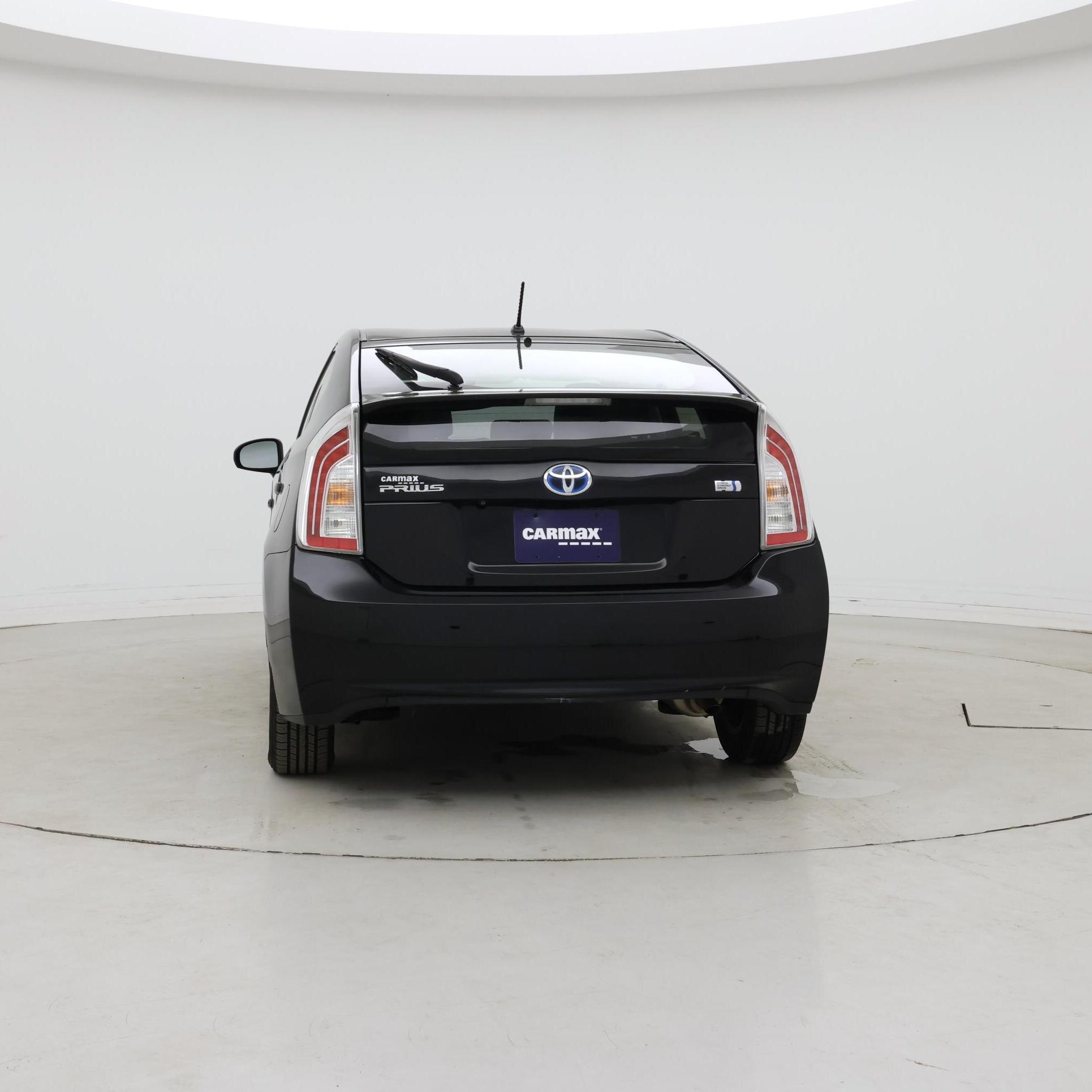 Thumbnail: 2015 Toyota Prius - 6