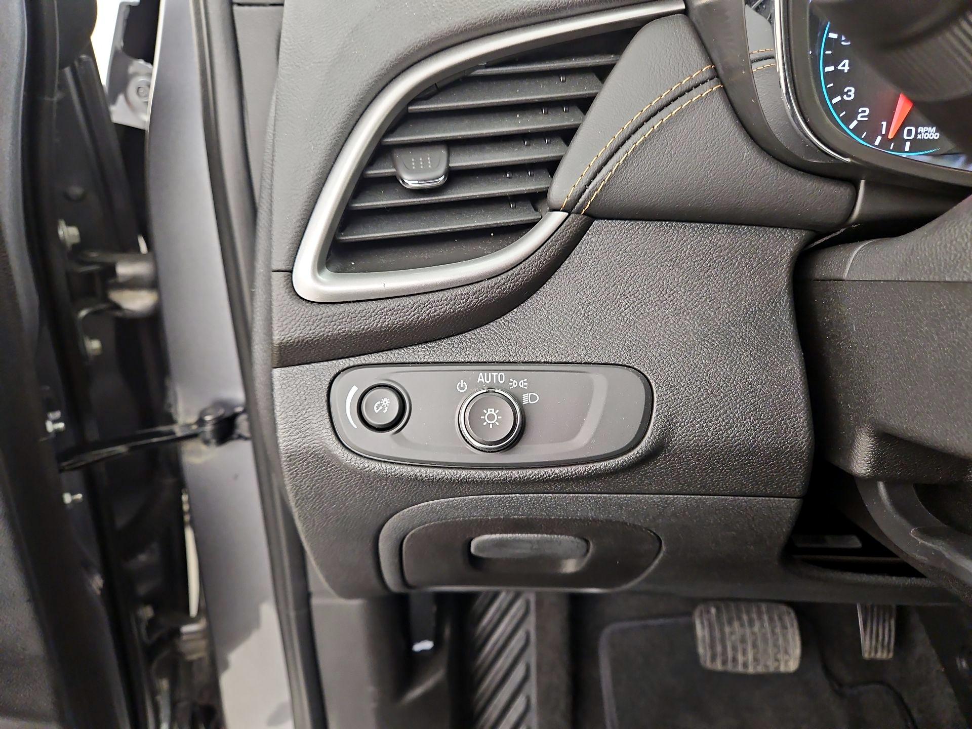 Thumbnail: 2020 Chevrolet Trax - 13