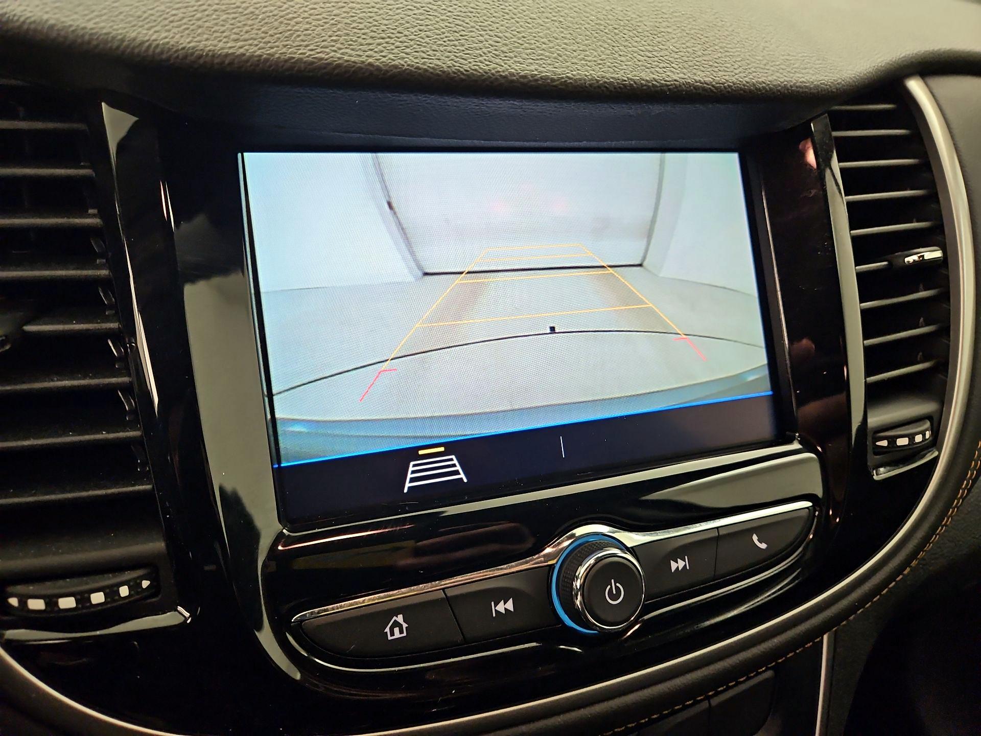 Thumbnail: 2020 Chevrolet Trax - 14