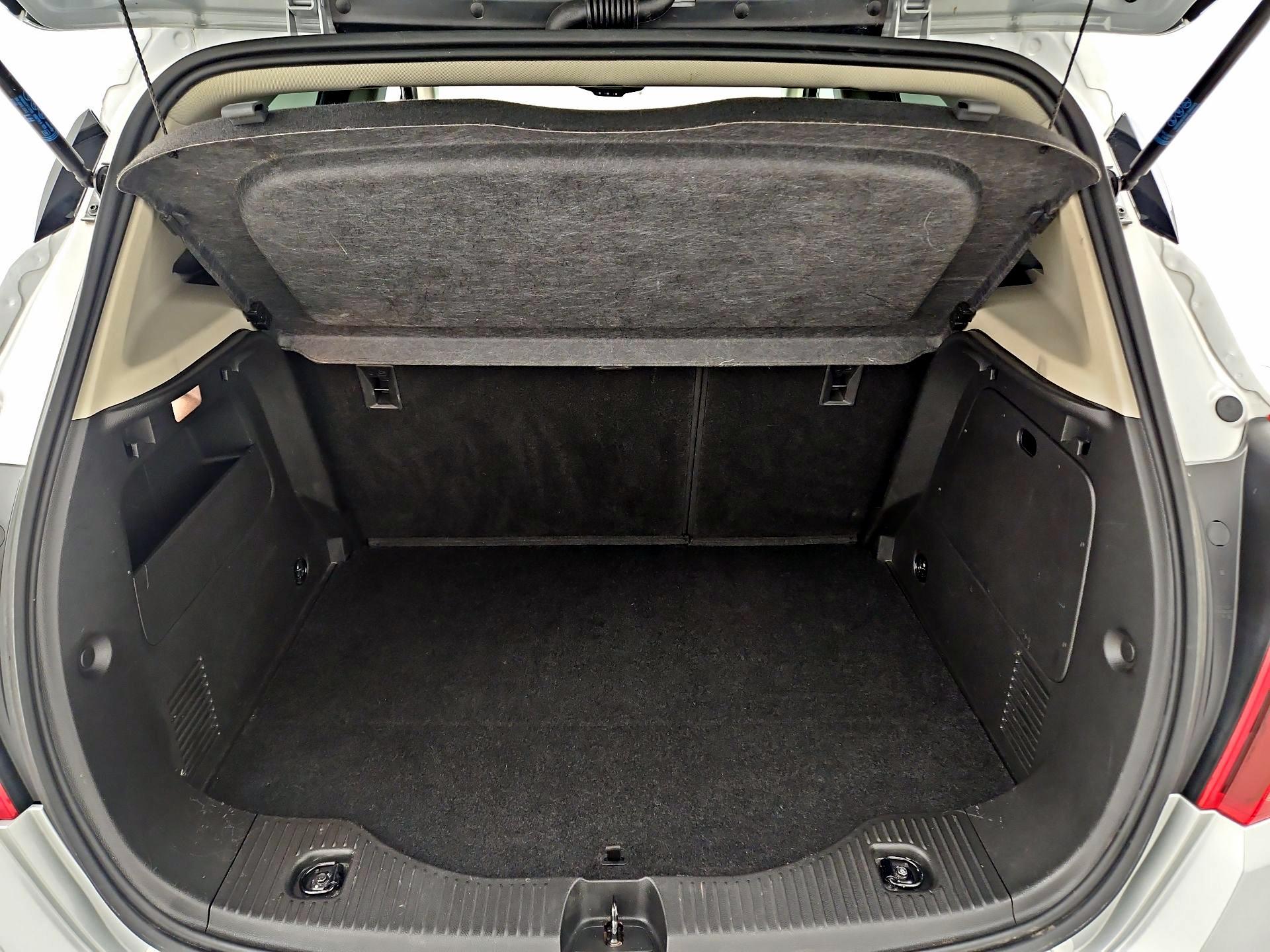 Thumbnail: 2019 Buick Encore - 20